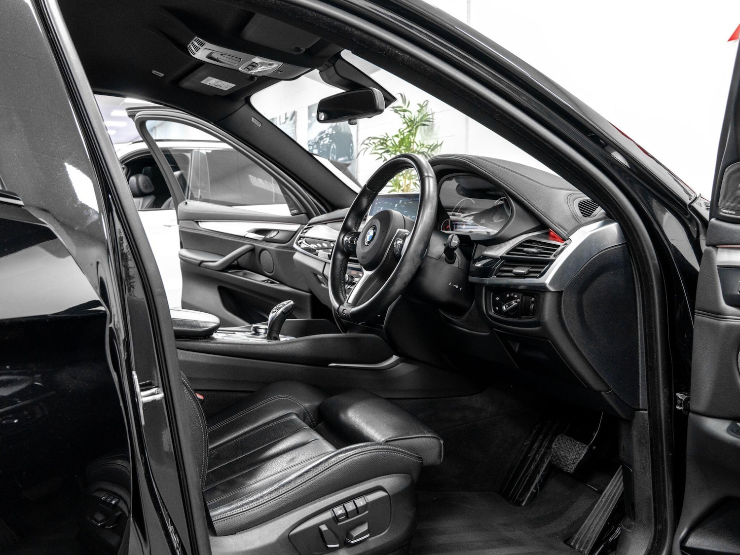 Used BMW X6 2018 for sale - 76964342: Photo 14