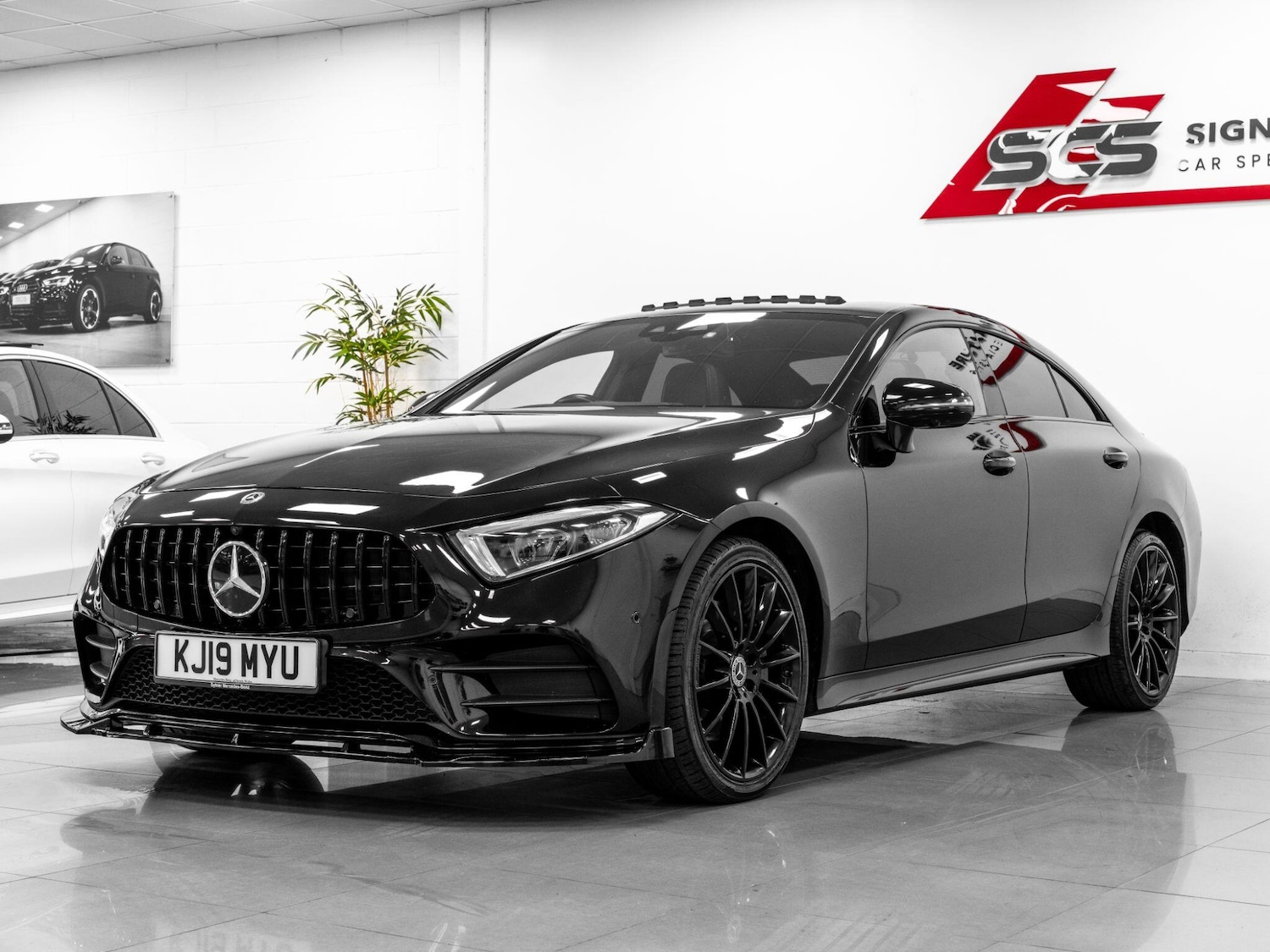 Used Mercedes-Benz CLS 2019 for sale - 76913147: Photo 2