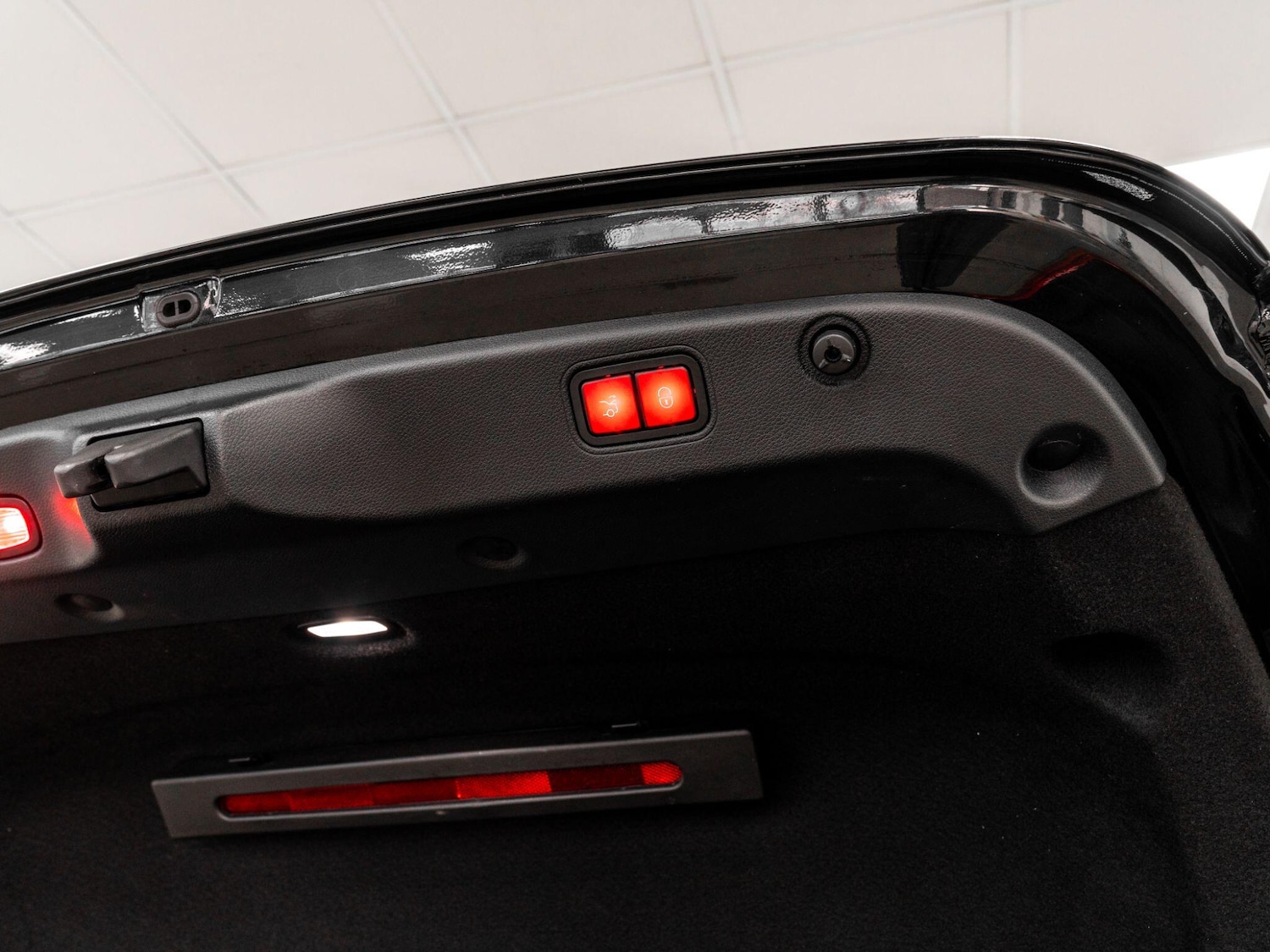 Used Mercedes-Benz CLS 2019 for sale - 76913147: Photo 32