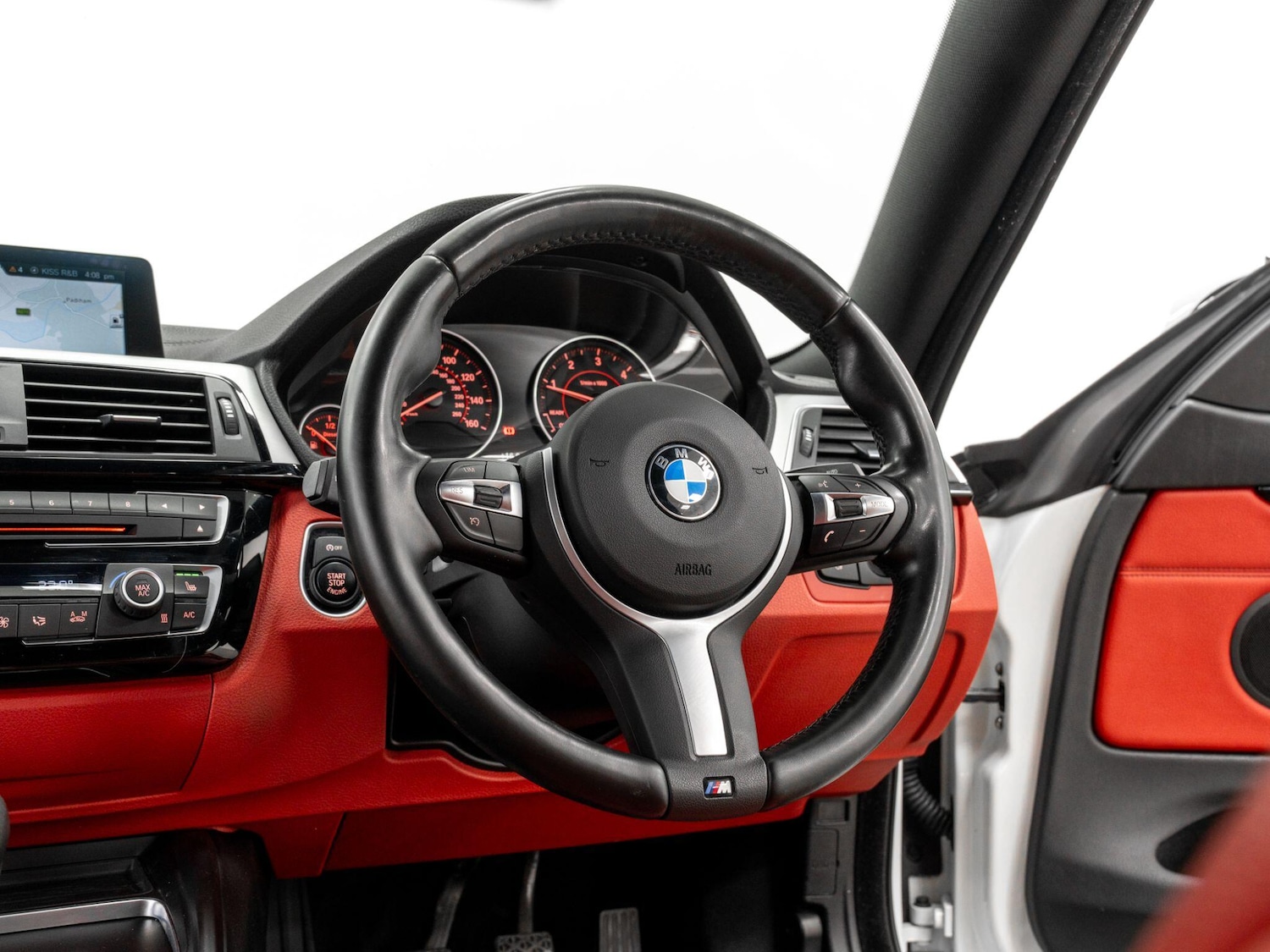 Used BMW 4 Series 2018 for sale - 76370119: Photo 19