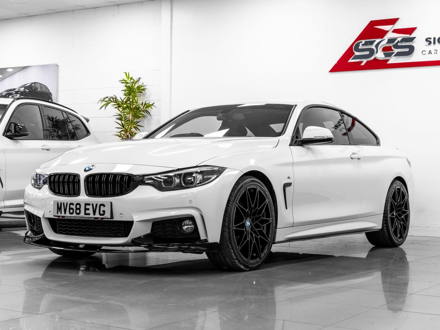 Used BMW 4 Series 2018 for sale - 76370119: Photo 2