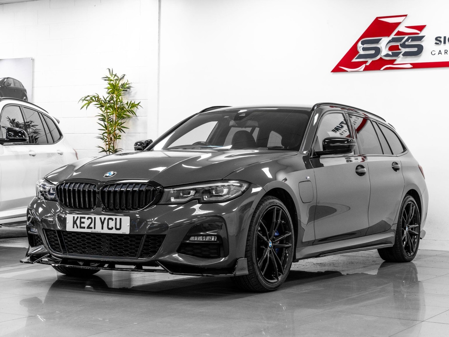 Used BMW 3 Series 2021 for sale - 76499359: Photo 2