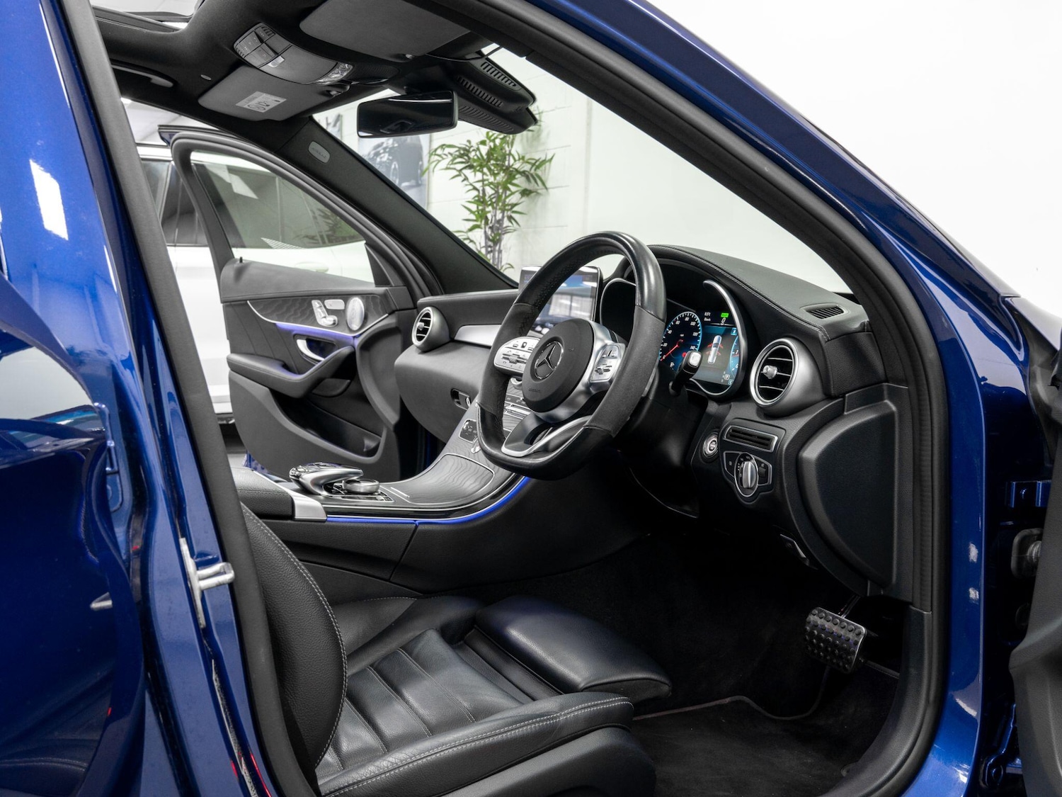 Used Mercedes-Benz C Class 2021 for sale - 76743359: Photo 17