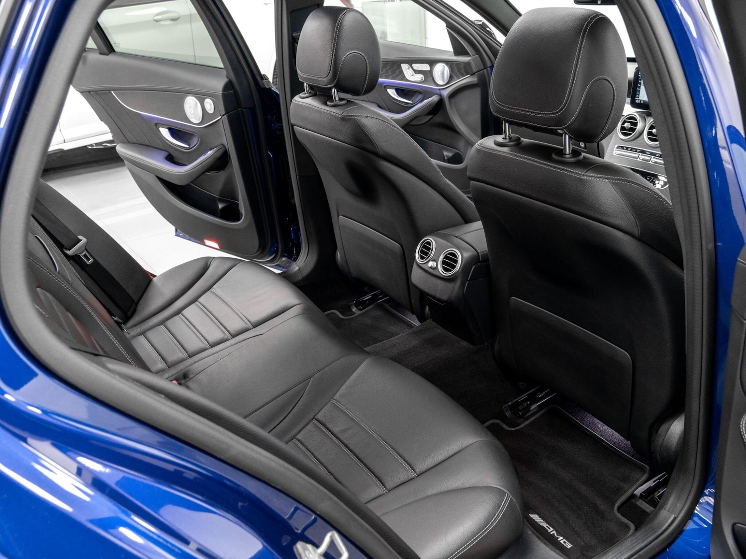 Used Mercedes-Benz C Class 2021 for sale - 76743359: Photo 27