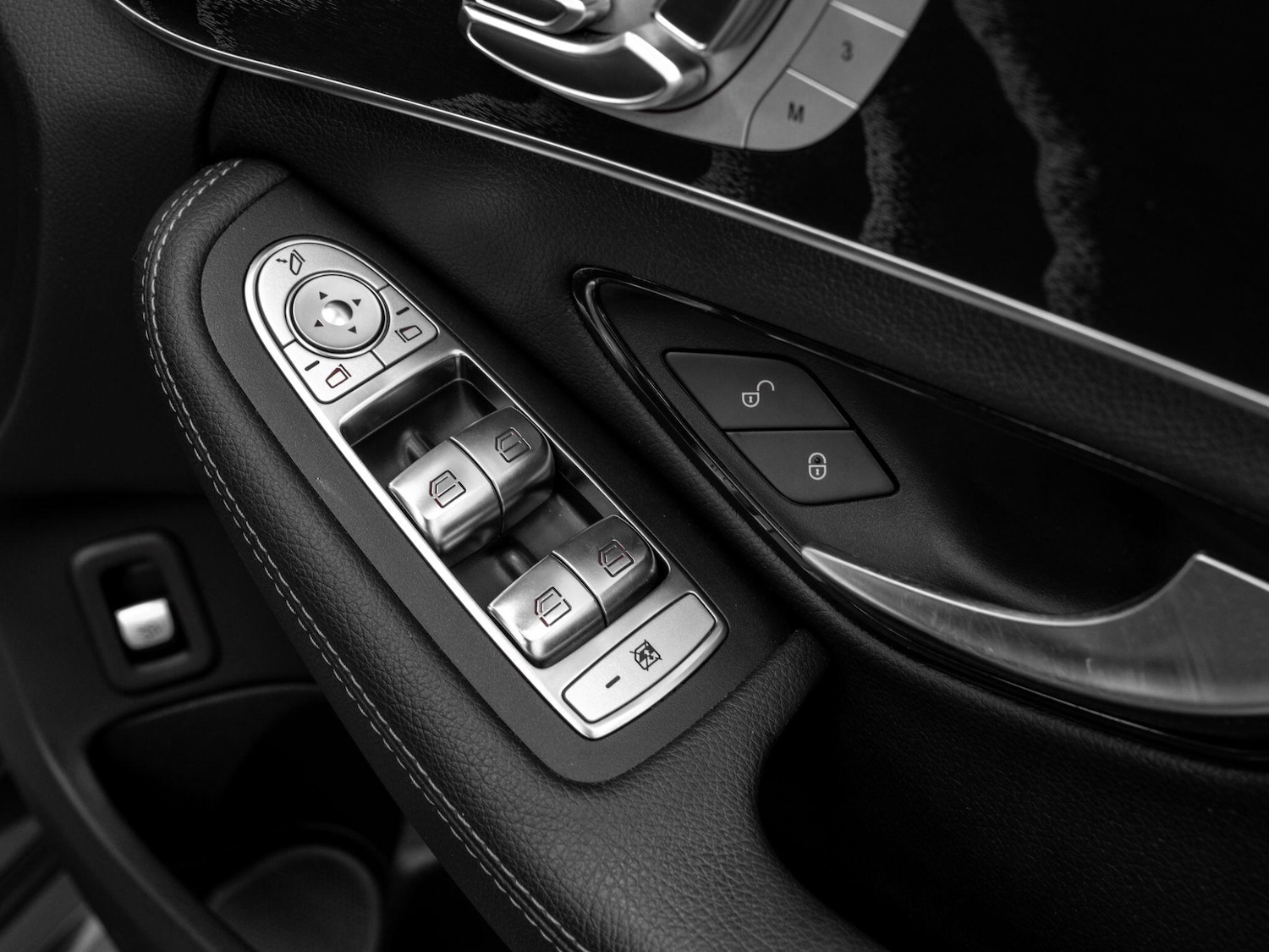 Used Mercedes-Benz C Class 2021 for sale - 76743359: Photo 30