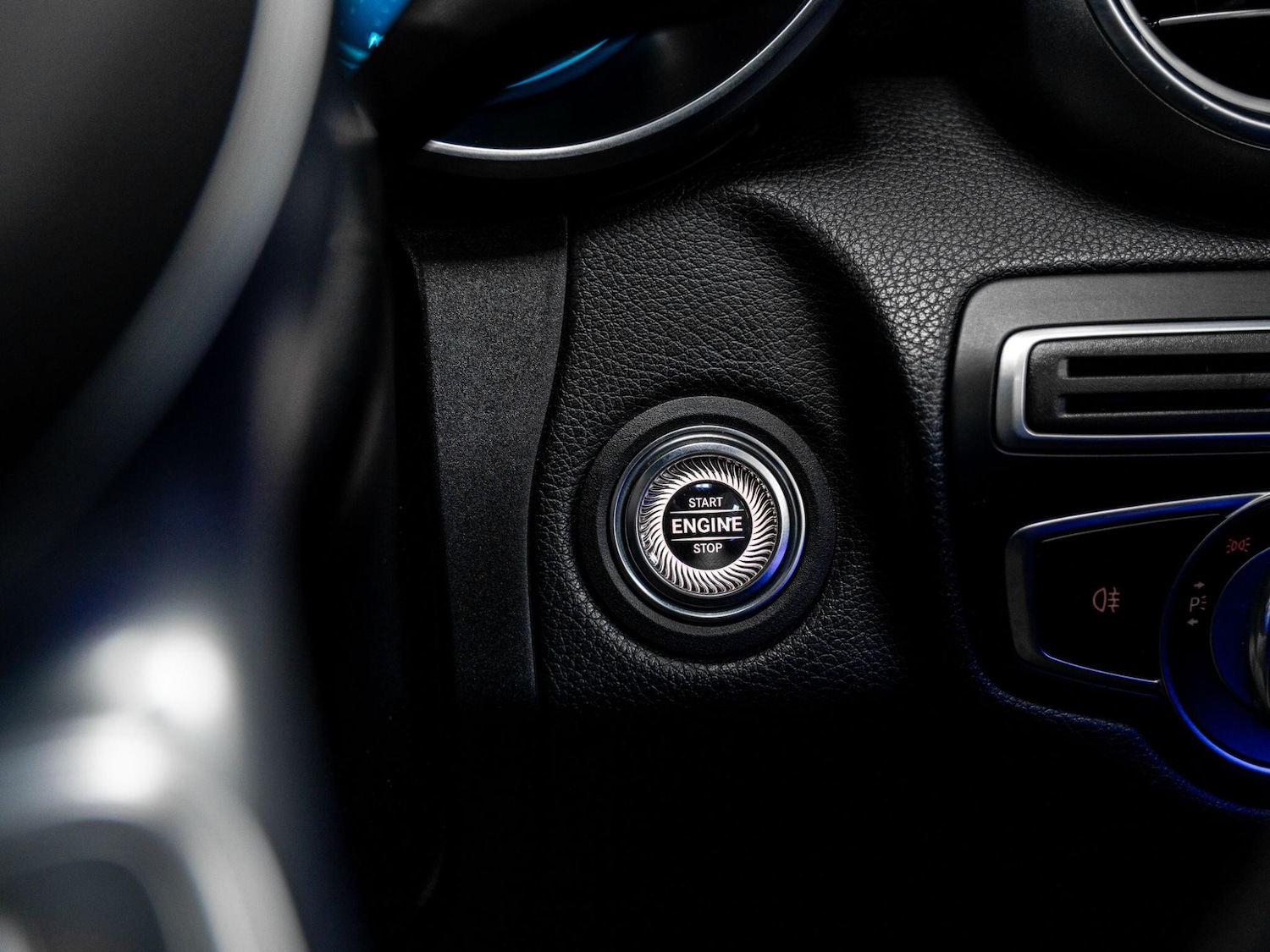 Used Mercedes-Benz C Class 2021 for sale - 76743359: Photo 54