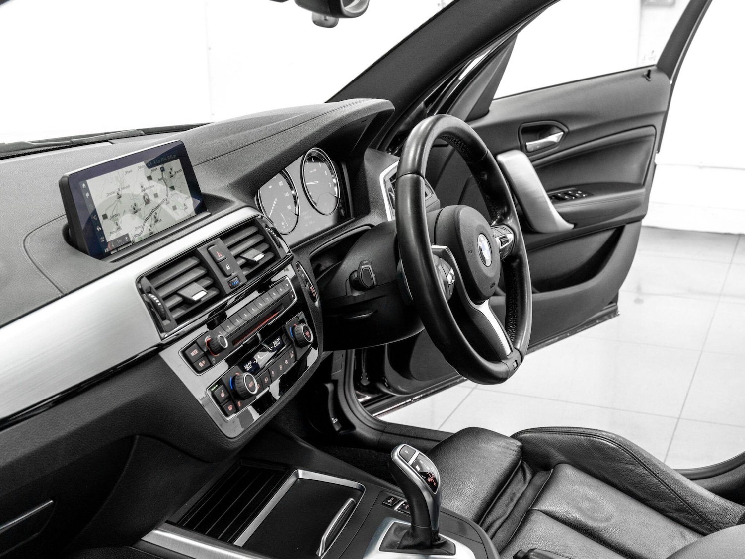 Used BMW 1 Series 2017 for sale - 76633108: Photo 39