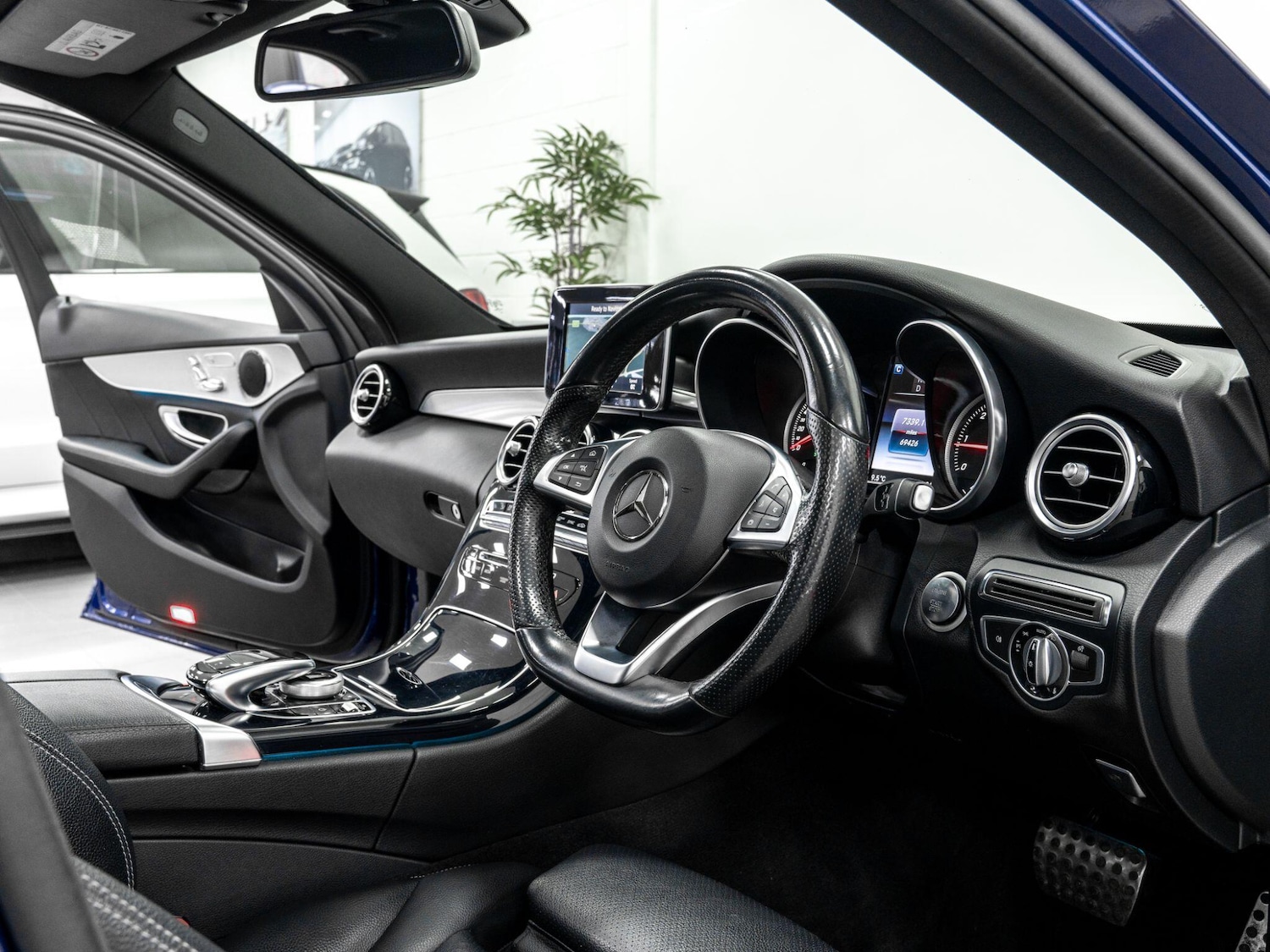 Used Mercedes-Benz C Class 2017 for sale - 77425783: Photo 40