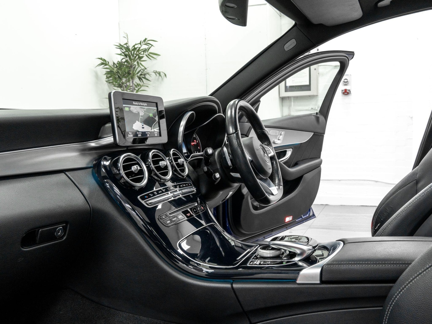 Used Mercedes-Benz C Class 2017 for sale - 77425783: Photo 41