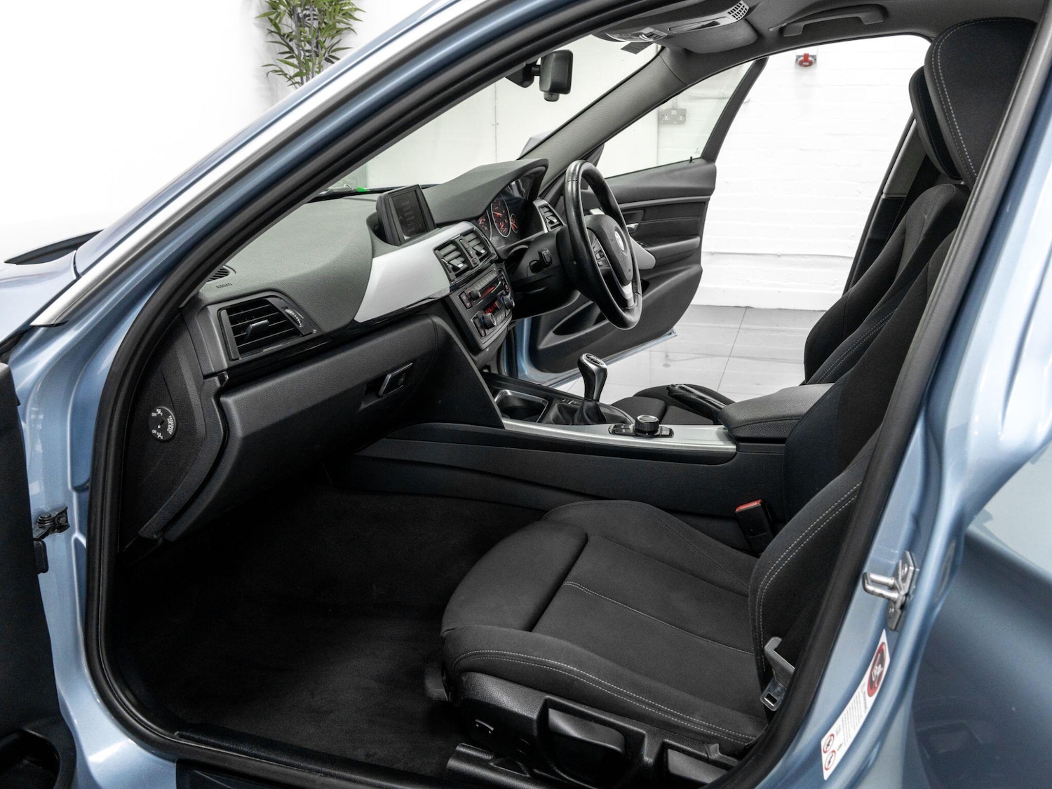 Used BMW 3 Series for sale - 78136377: Photo 15