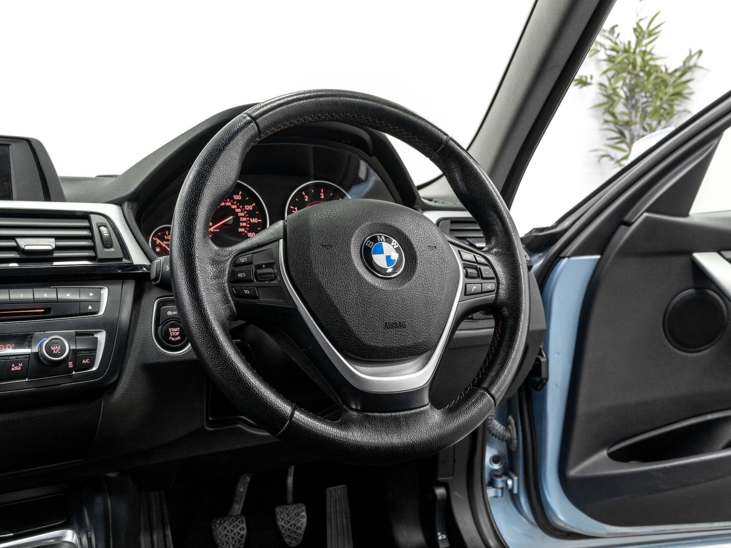 Used BMW 3 Series for sale - 78136377: Photo 19