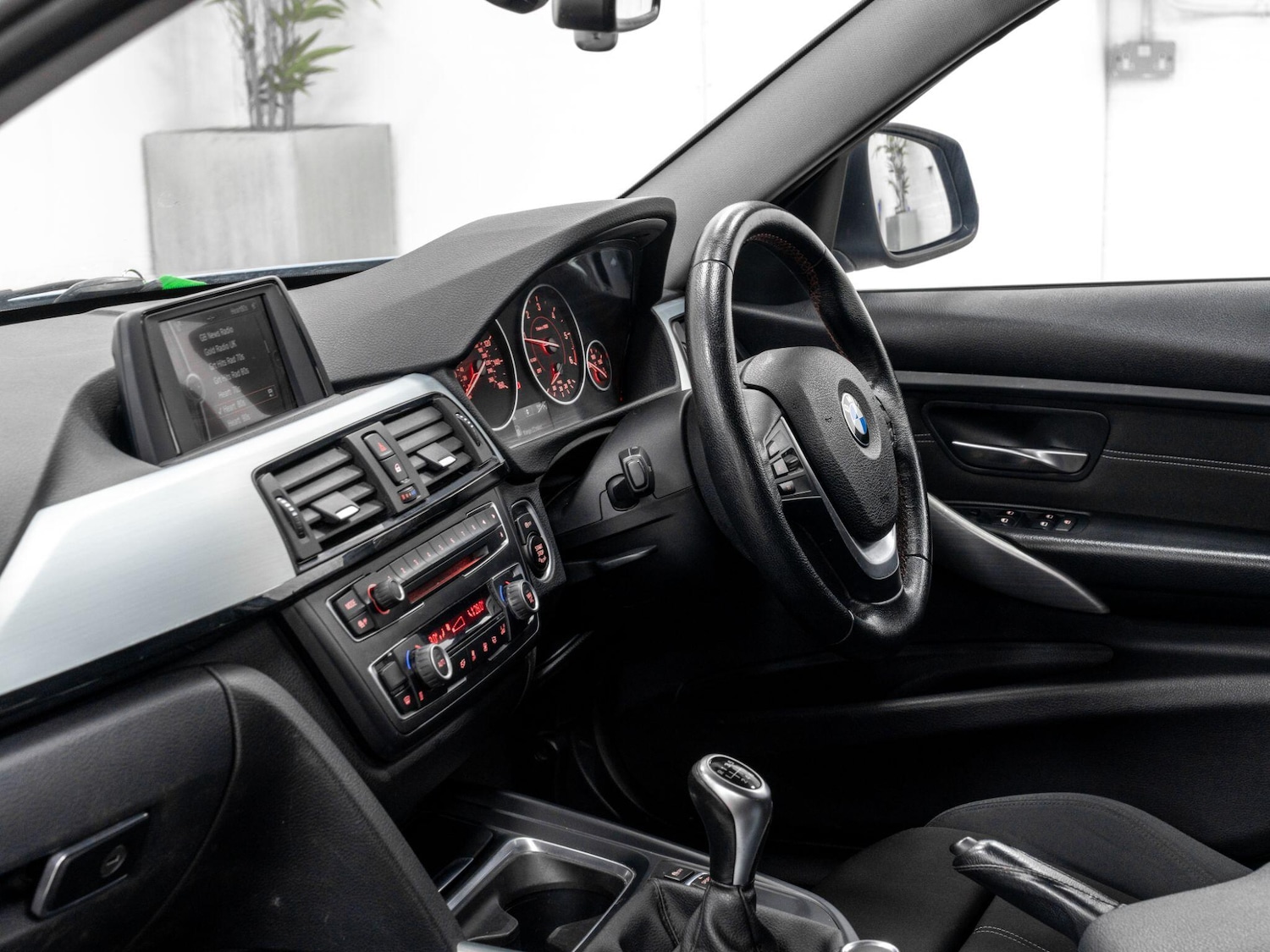 Used BMW 3 Series for sale - 78136377: Photo 28