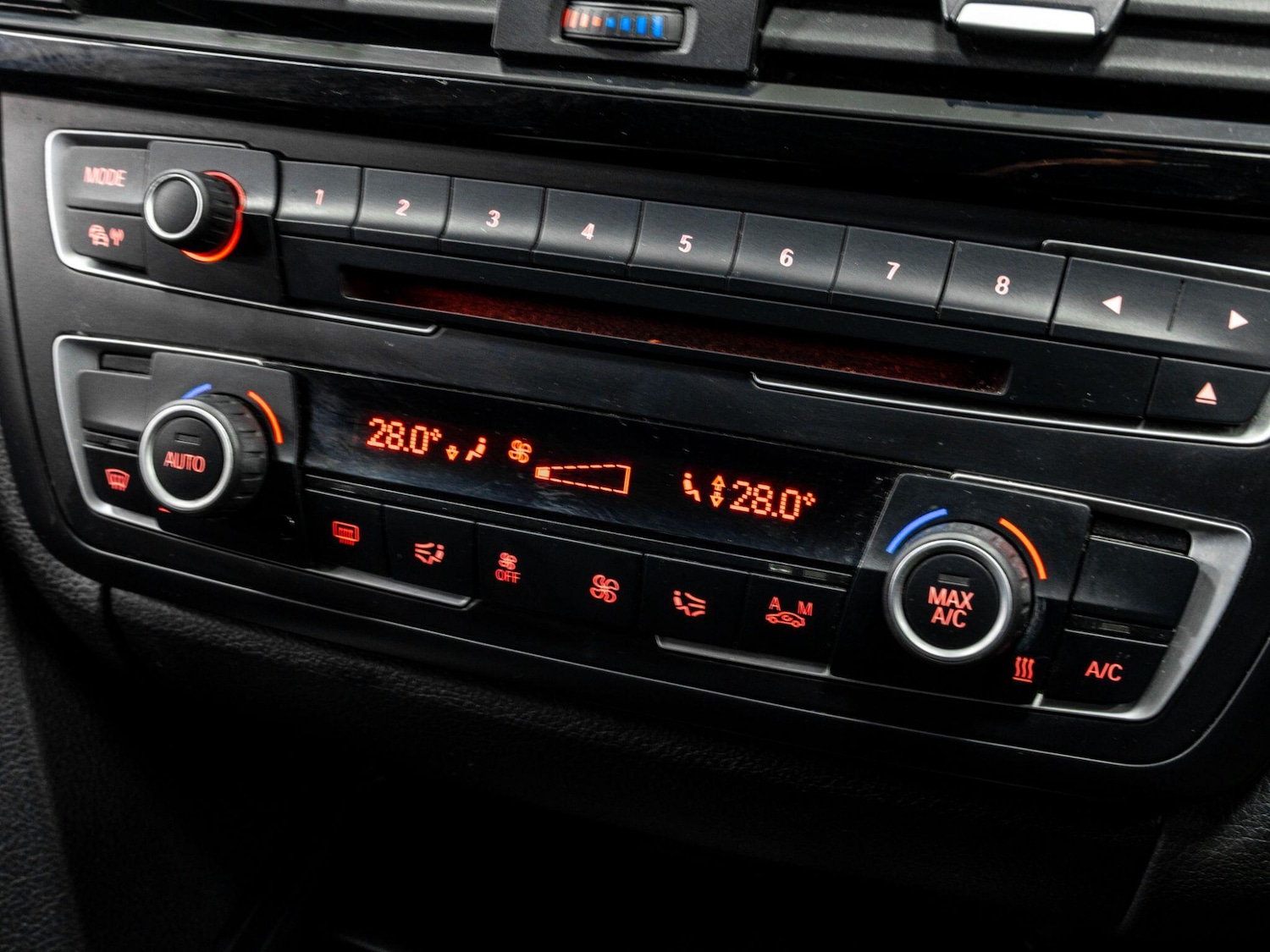 Used BMW 3 Series for sale - 78136377: Photo 32