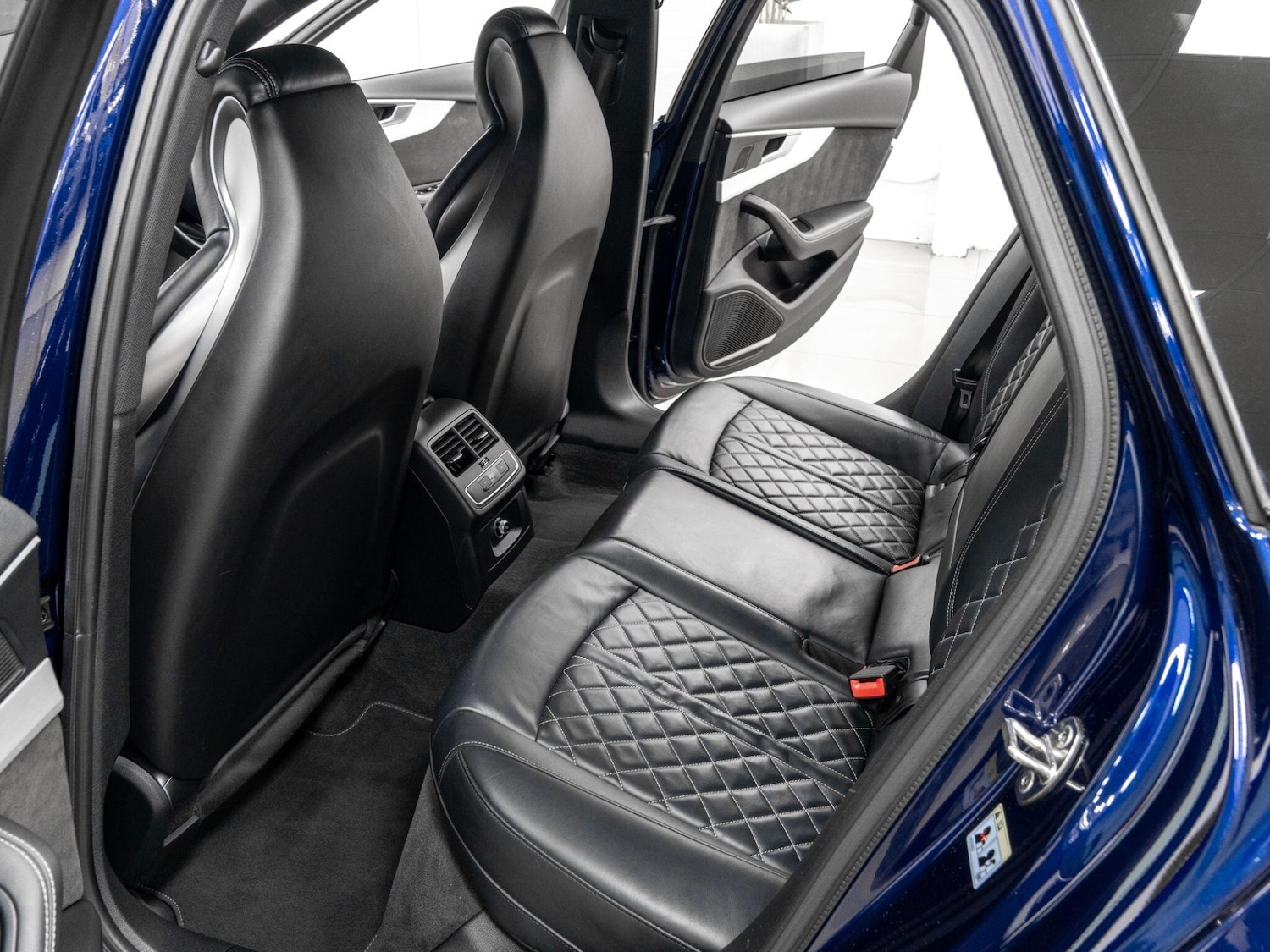 Used Audi S4 Avant 2017 for sale - 77074575: Photo 24