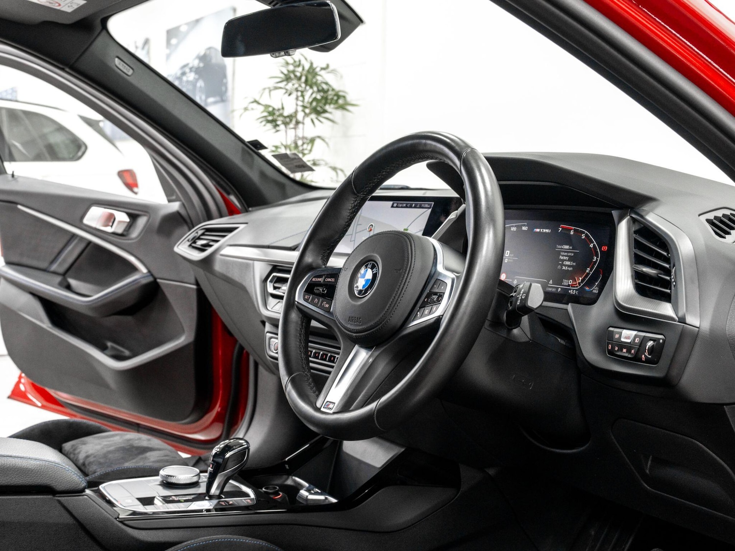 Used BMW 1 Series 2020 for sale - 77131244: Photo 39