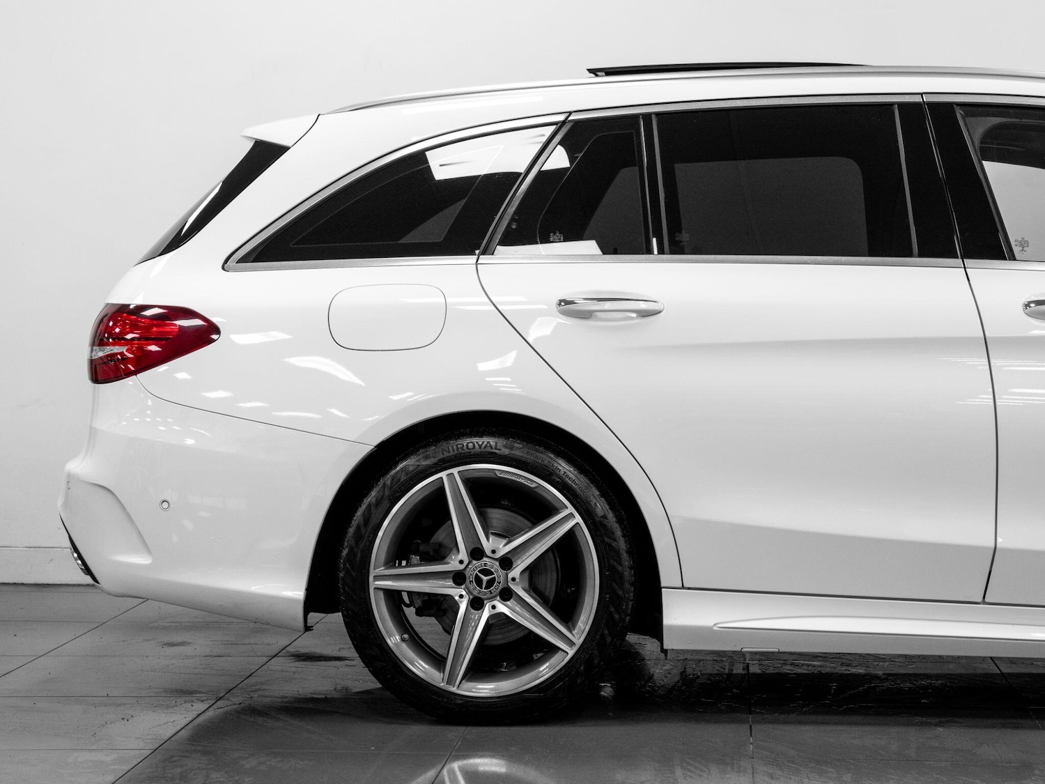 Used Mercedes-Benz C Class 2017 for sale - 76824739: Photo 13