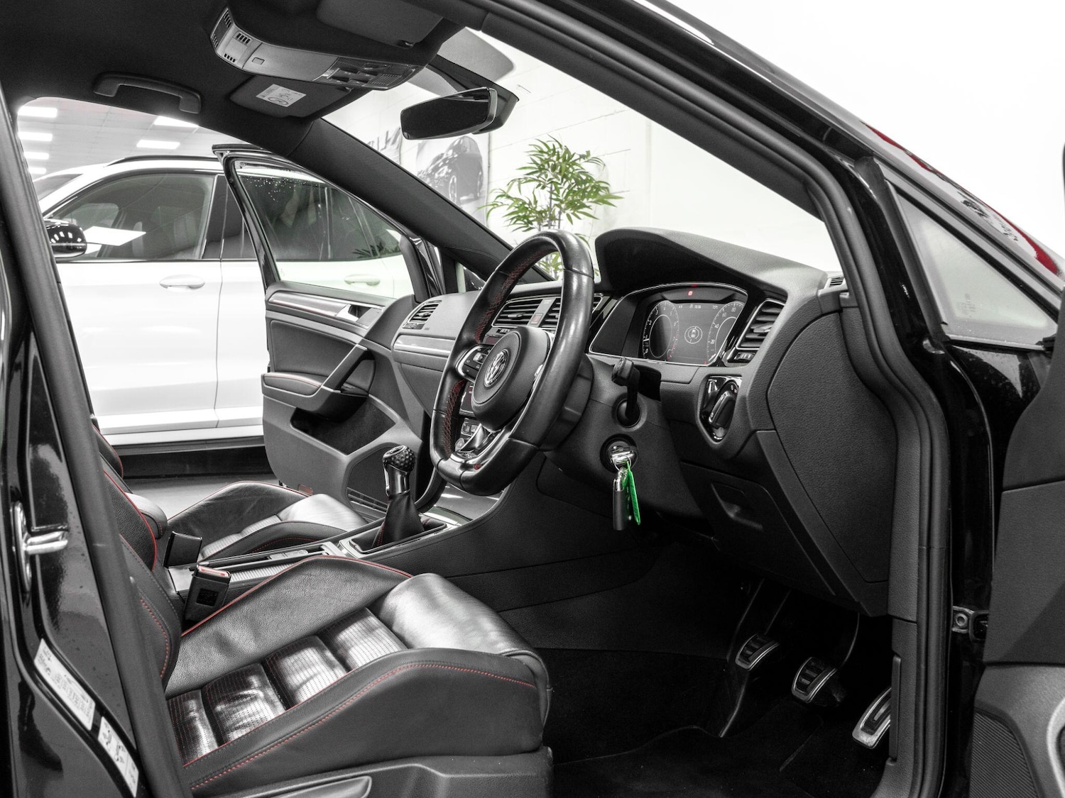 Used Volkswagen Golf 2017 for sale - 77266896: Photo 14