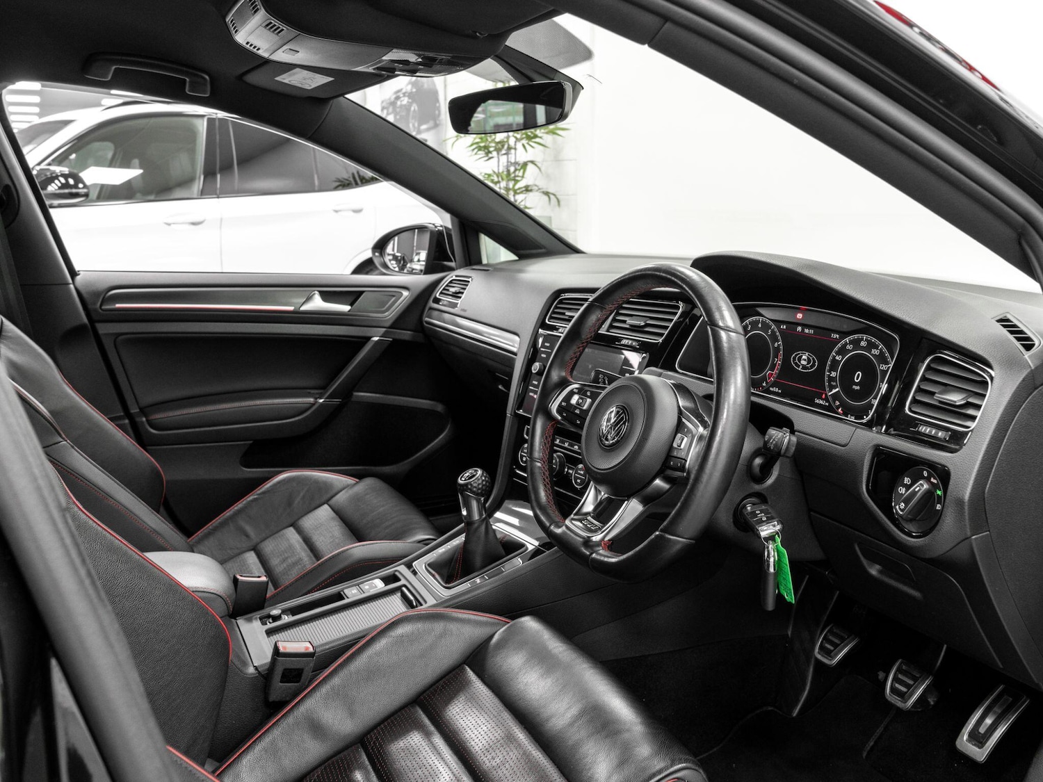 Used Volkswagen Golf 2017 for sale - 77266896: Photo 17