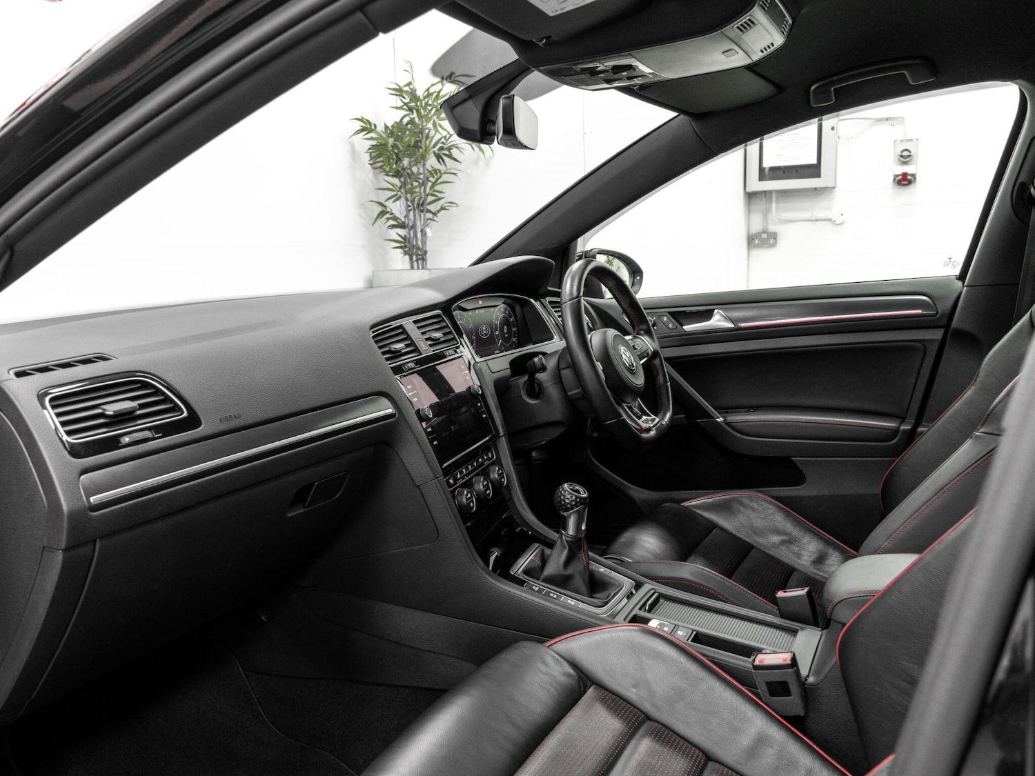 Used Volkswagen Golf 2017 for sale - 77266896: Photo 18