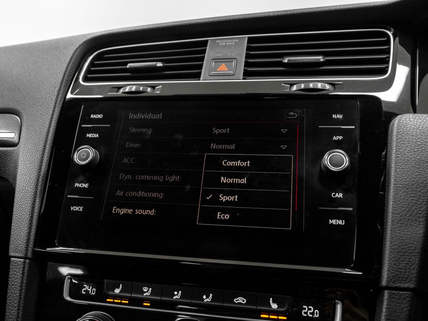 Used Volkswagen Golf 2017 for sale - 77266896: Photo 49