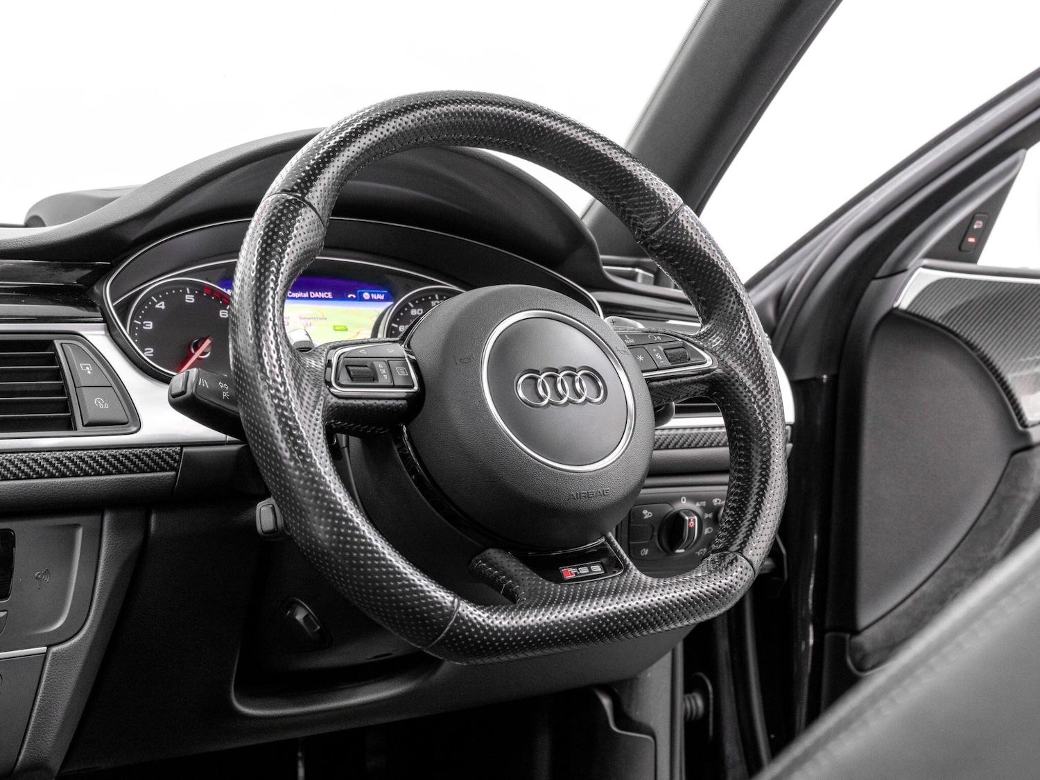 Used Audi RS6 2015 for sale - 76549782: Photo 24