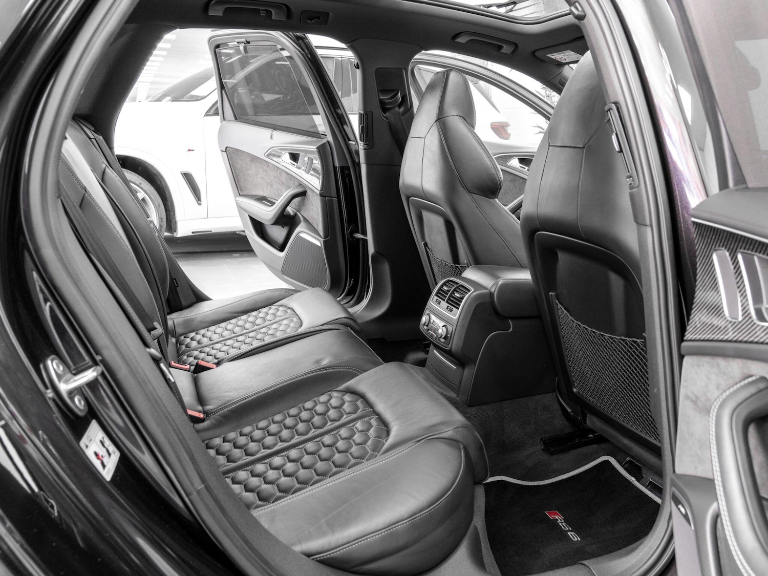 Used Audi RS6 2015 for sale - 76549782: Photo 28