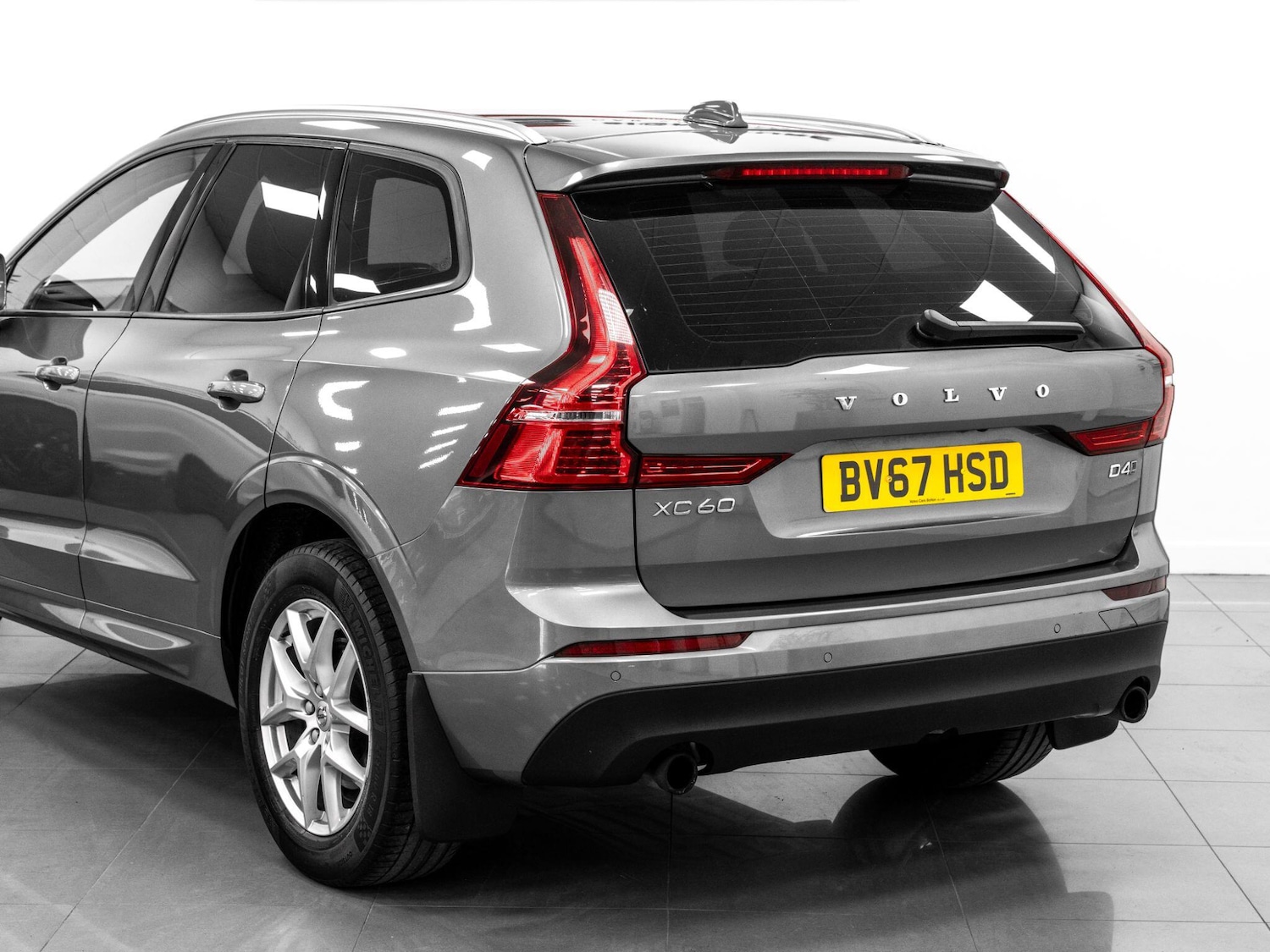 Used Volvo XC60 2017 for sale - 78170527: Photo 11