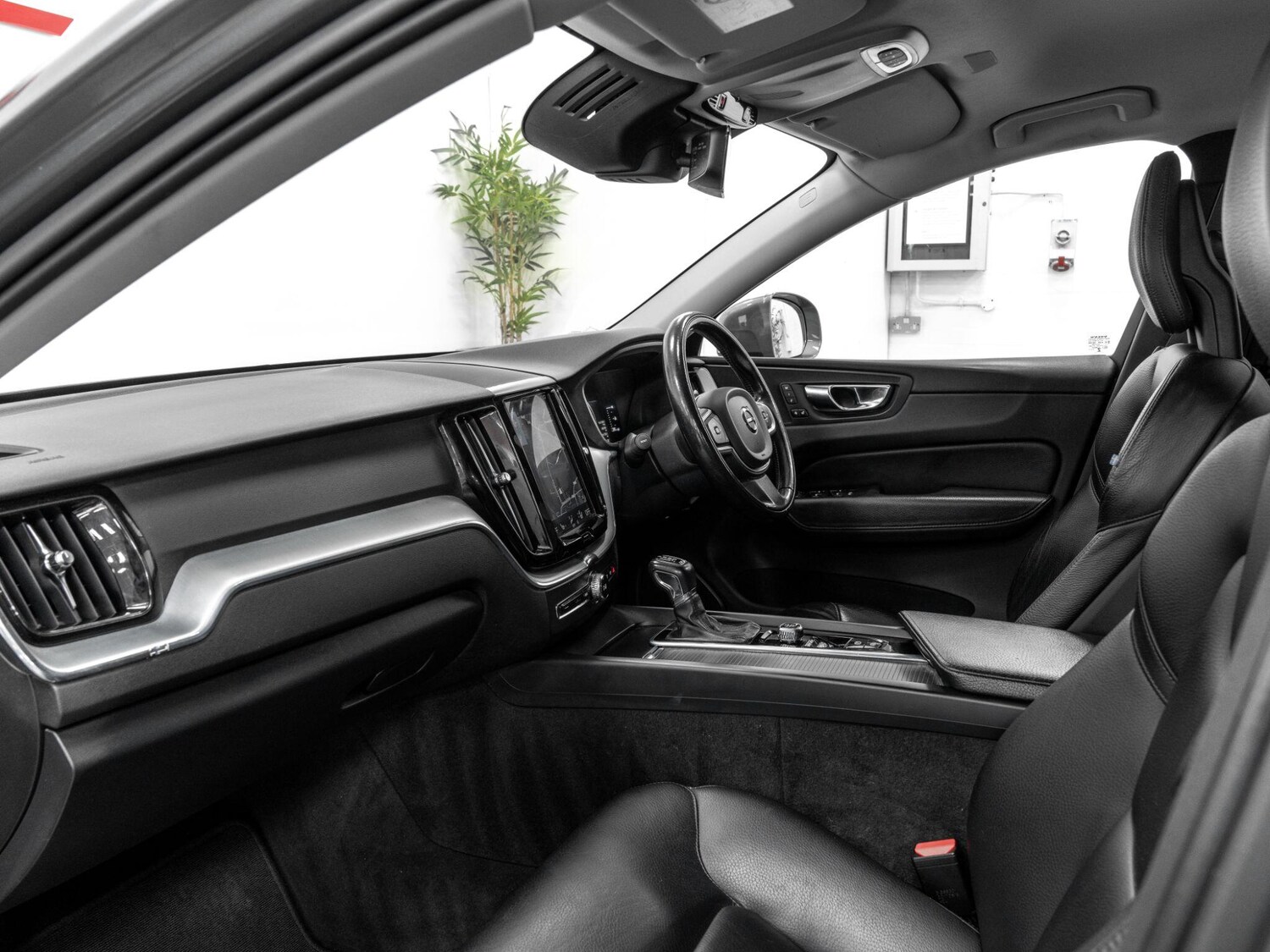 Used Volvo XC60 2017 for sale - 78170527: Photo 19