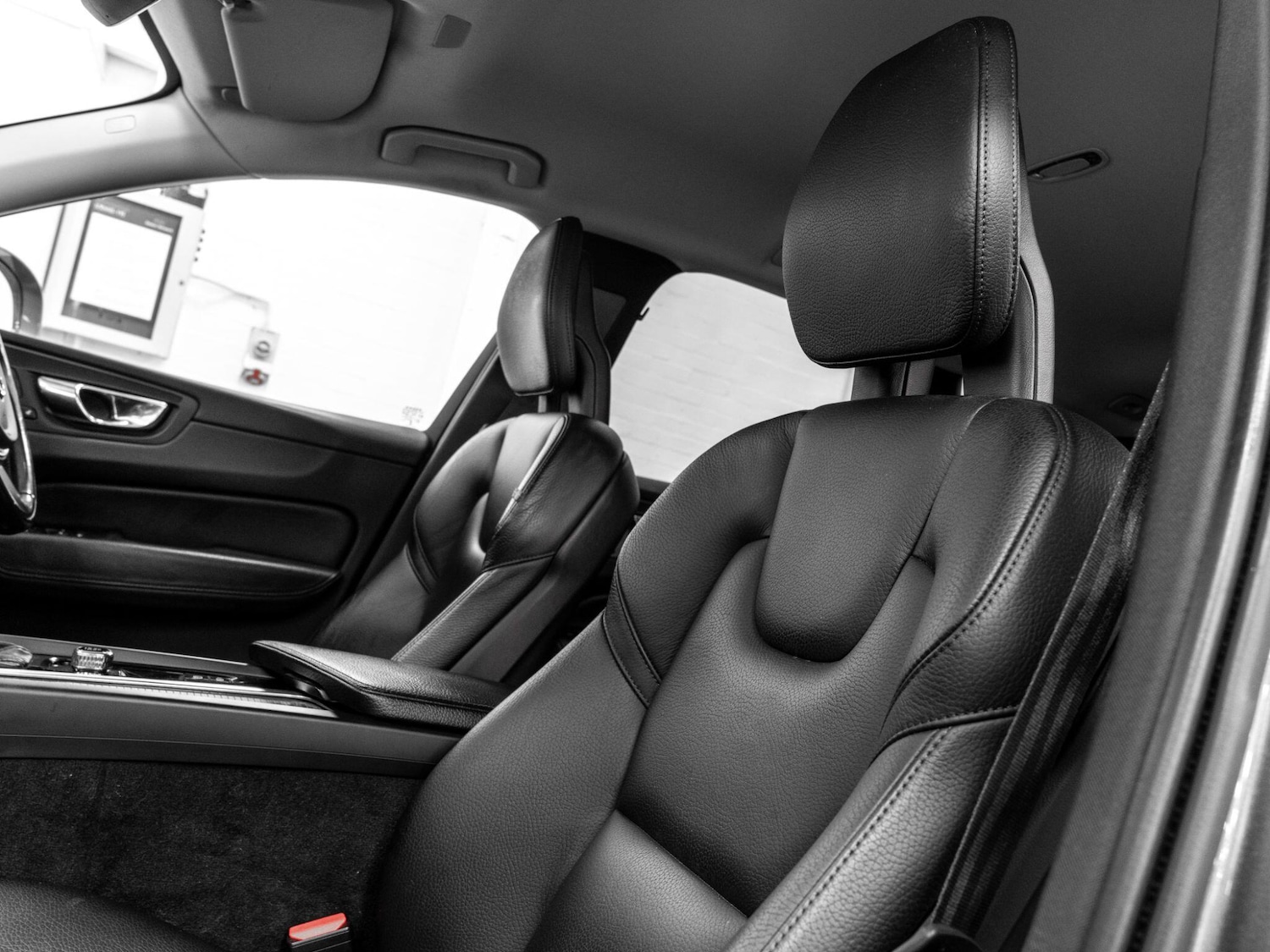 Used Volvo XC60 2017 for sale - 78170527: Photo 22