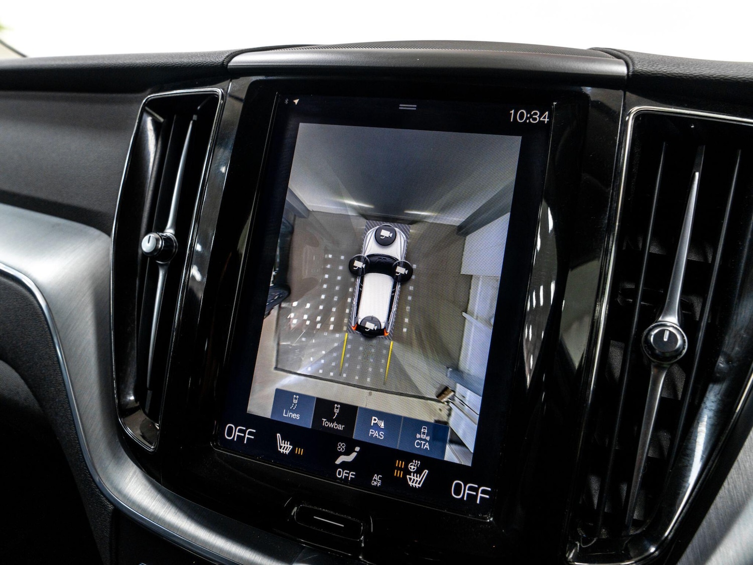 Used Volvo XC60 2017 for sale - 78170527: Photo 39