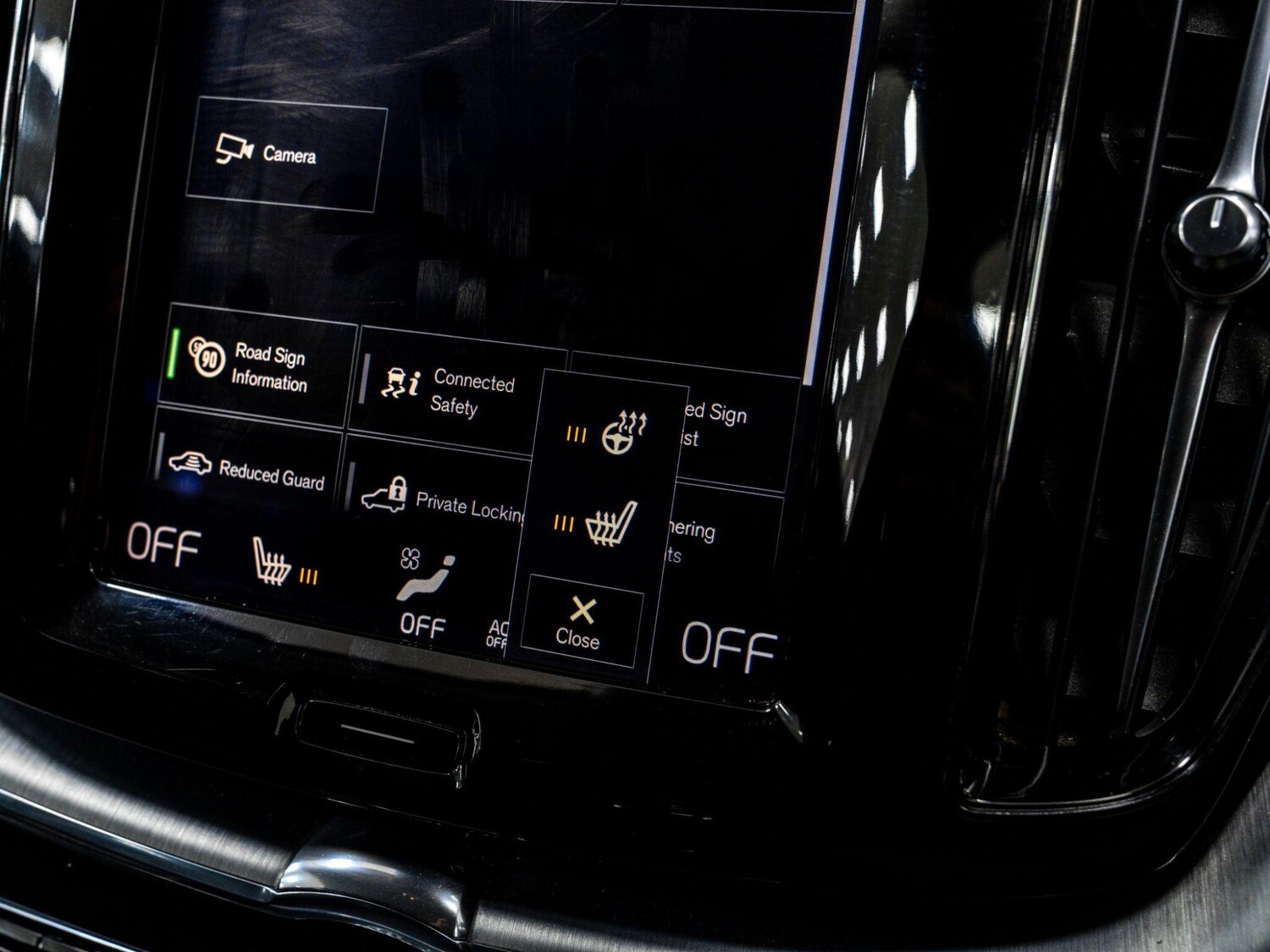 Used Volvo XC60 2017 for sale - 78170527: Photo 43