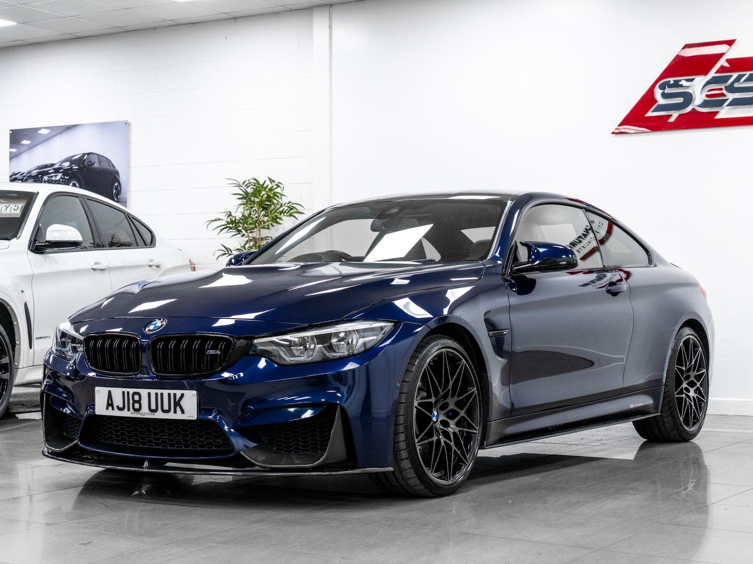 Used BMW M4 for sale - 77754129: Photo 2