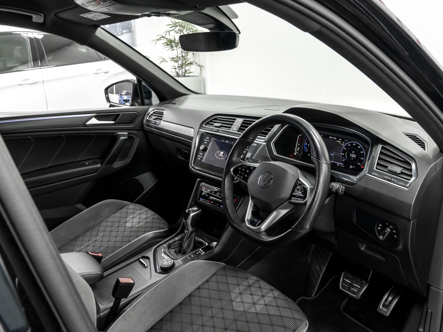 Used Volkswagen Tiguan for sale - 77598874: Photo 18