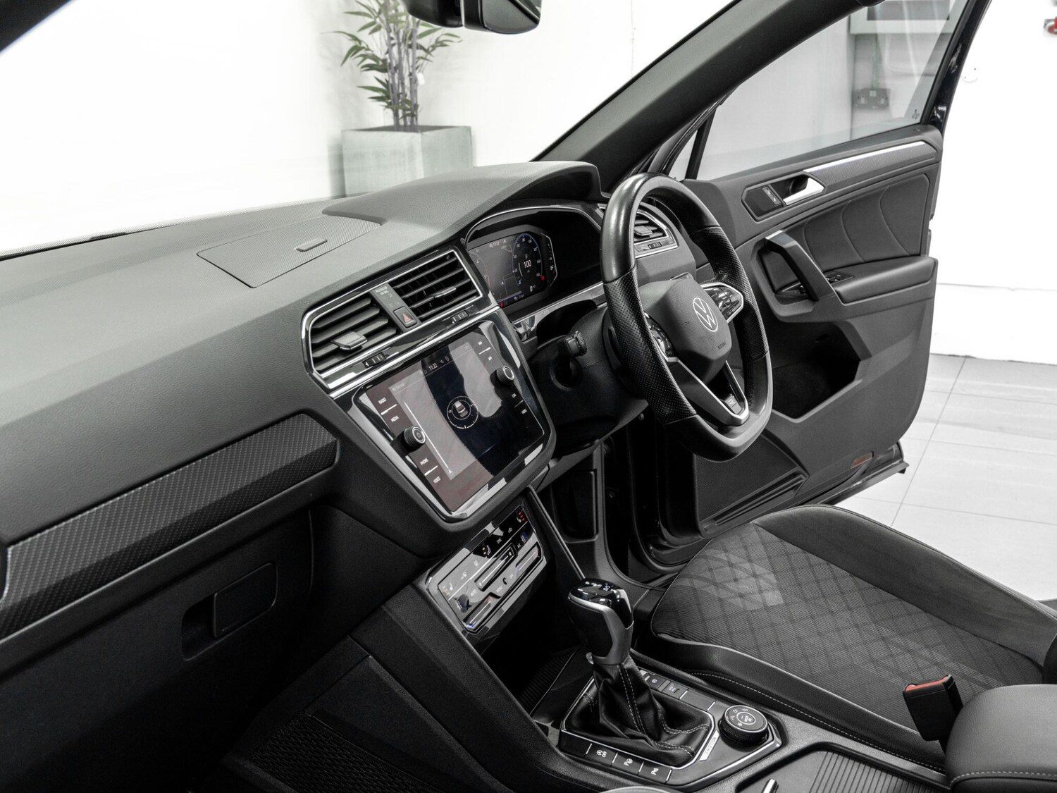 Used Volkswagen Tiguan for sale - 77598874: Photo 30