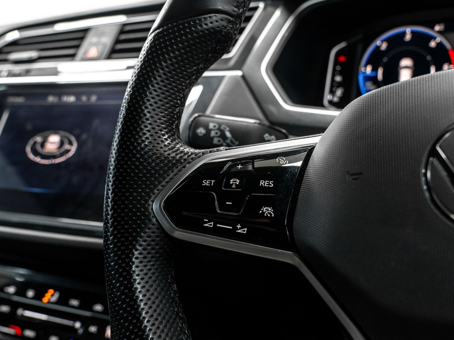 Used Volkswagen Tiguan for sale - 77598874: Photo 35