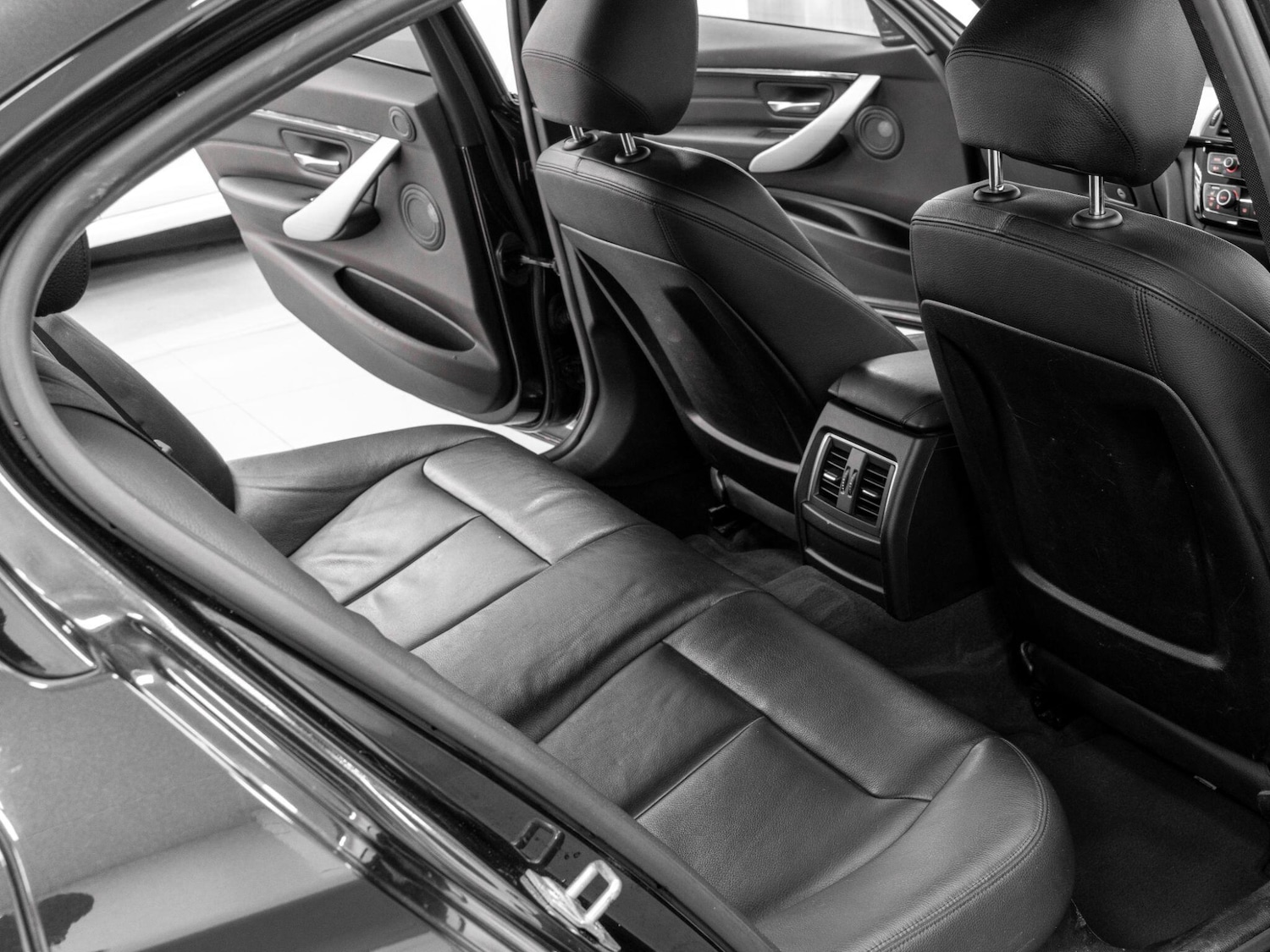 Used BMW 3 Series 2016 for sale - 77052493: Photo 23