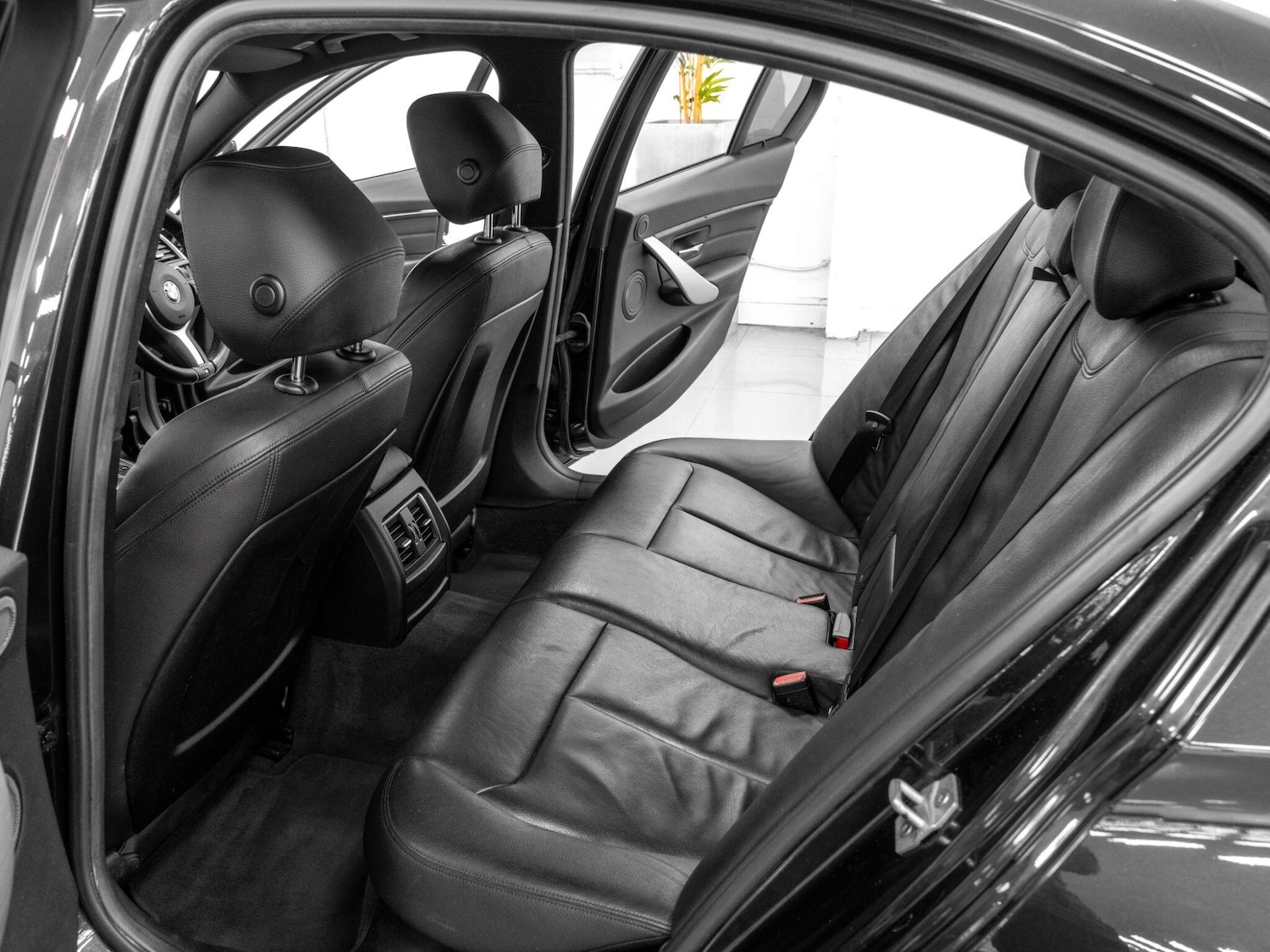 Used BMW 3 Series 2016 for sale - 77052493: Photo 24