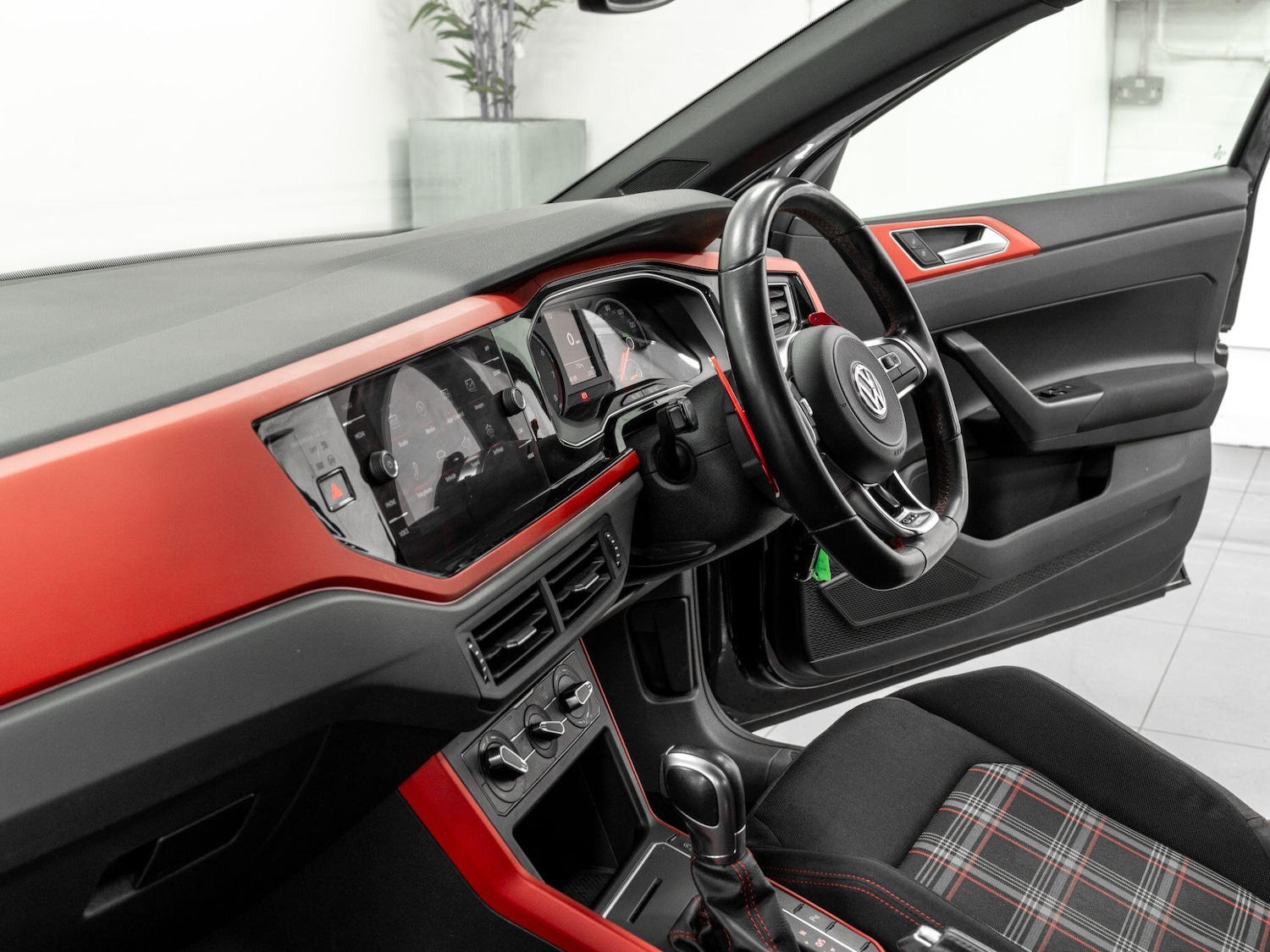 Used Volkswagen Polo for sale - 77549512: Photo 29