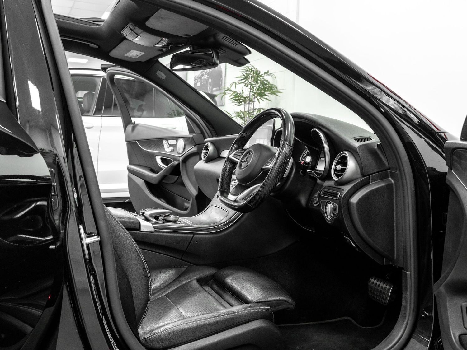 Used Mercedes-Benz C Class 2017 for sale - 77131809: Photo 15