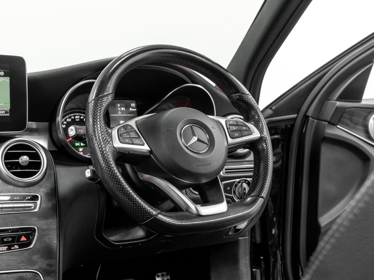 Used Mercedes-Benz C Class 2017 for sale - 77131809: Photo 21