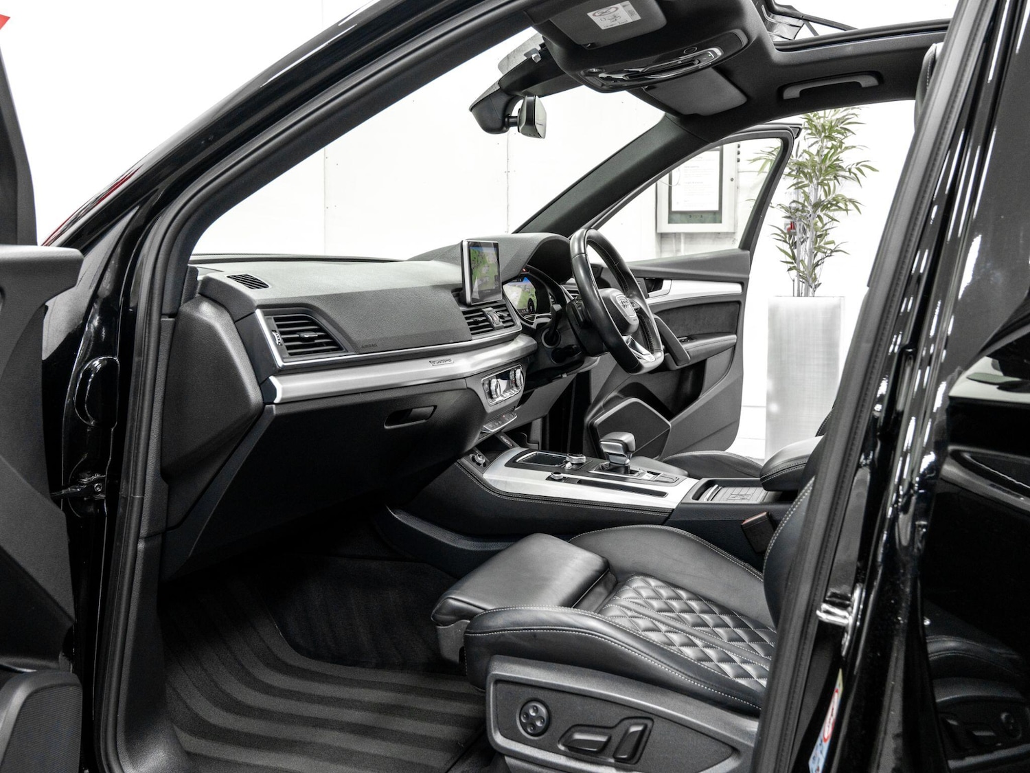 Used Audi Q5 2018 for sale - 76522266: Photo 18