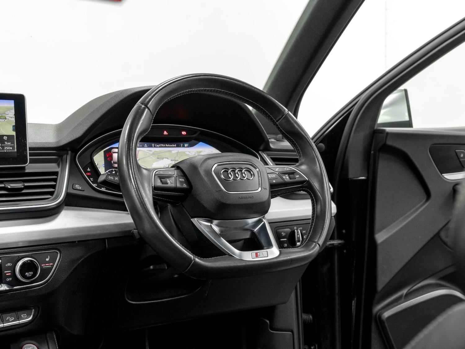 Used Audi Q5 2018 for sale - 76522266: Photo 23