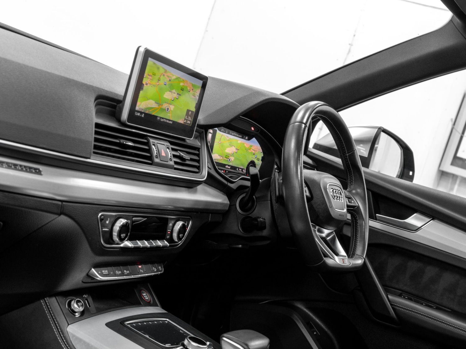 Used Audi Q5 2018 for sale - 76522266: Photo 44