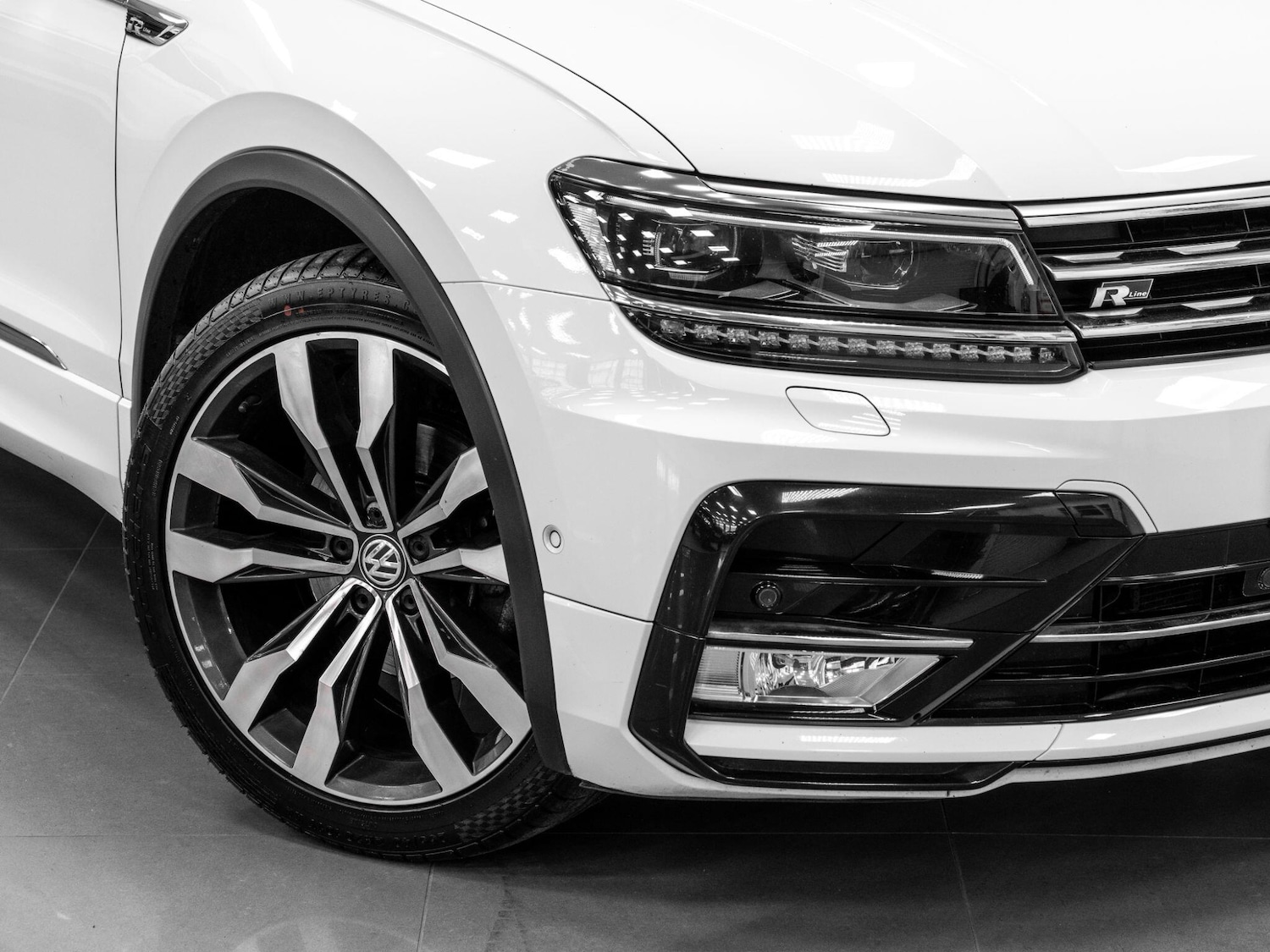 Used Volkswagen Tiguan 2017 for sale - 77892291: Photo 12