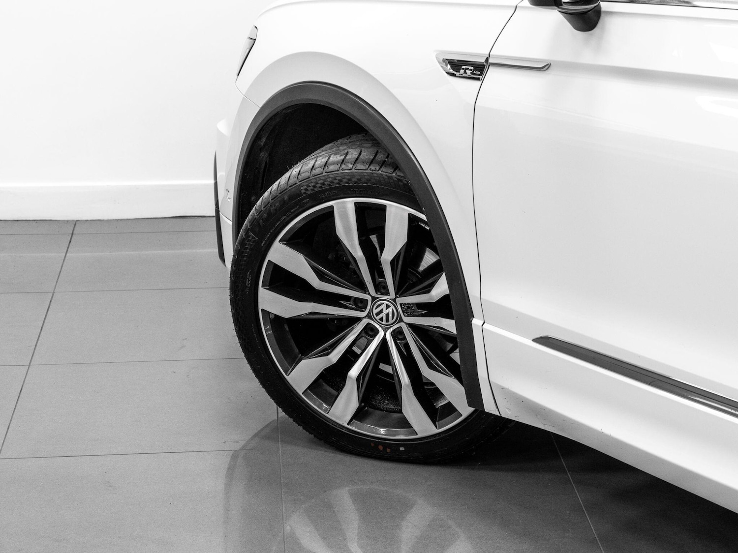 Used Volkswagen Tiguan 2017 for sale - 77892291: Photo 14