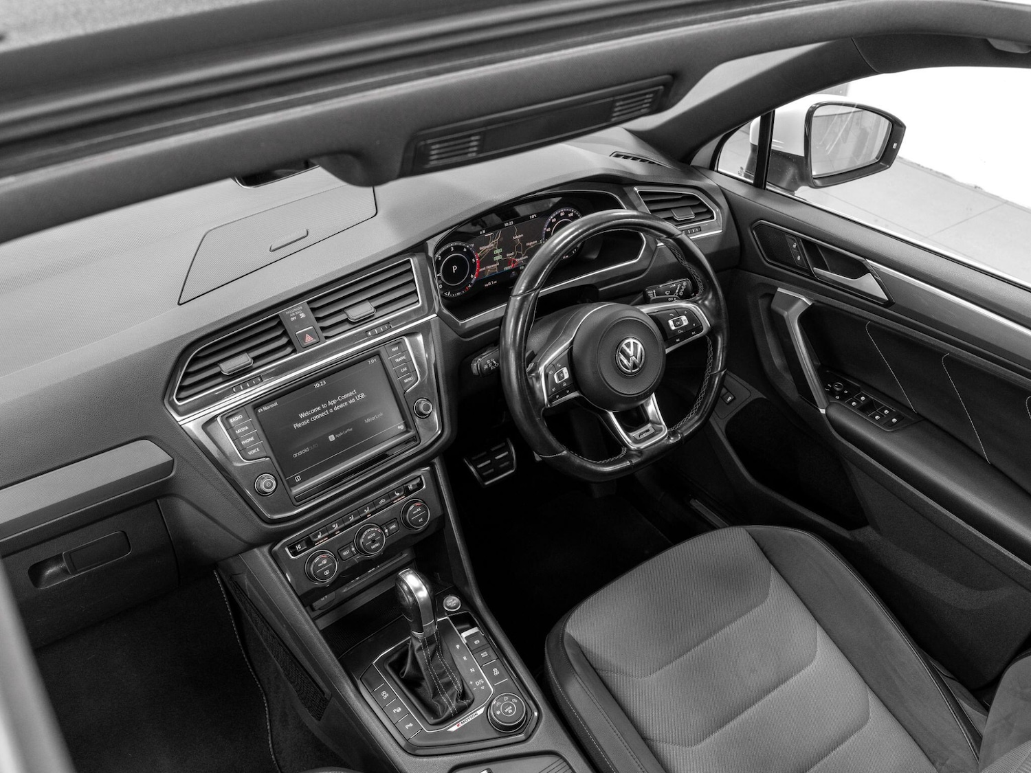 Used Volkswagen Tiguan 2017 for sale - 77892291: Photo 21