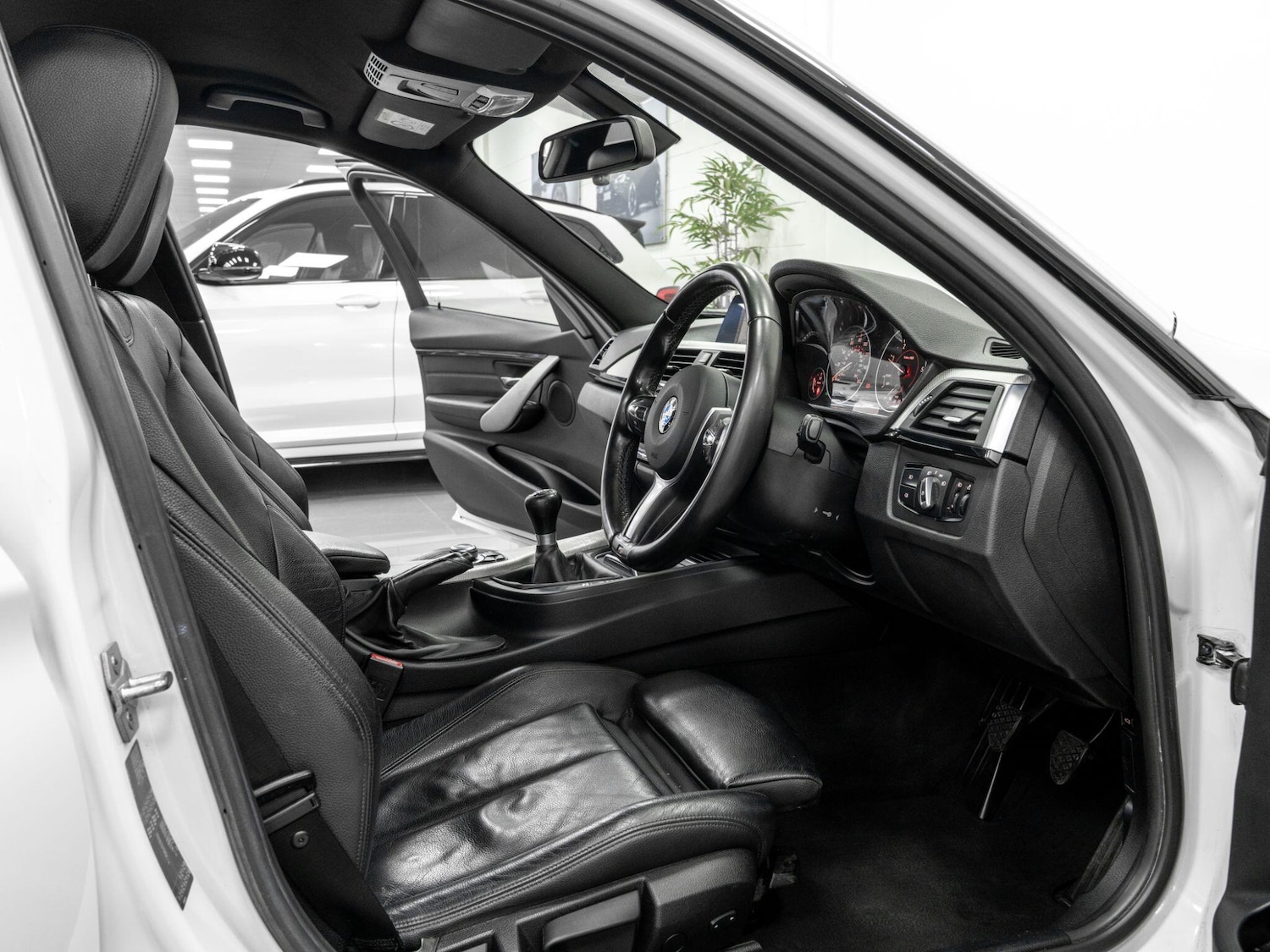 Used BMW 3 Series 2015 for sale - 77898673: Photo 15