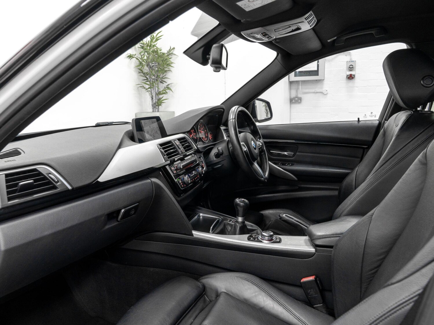 Used BMW 3 Series 2015 for sale - 77898673: Photo 19