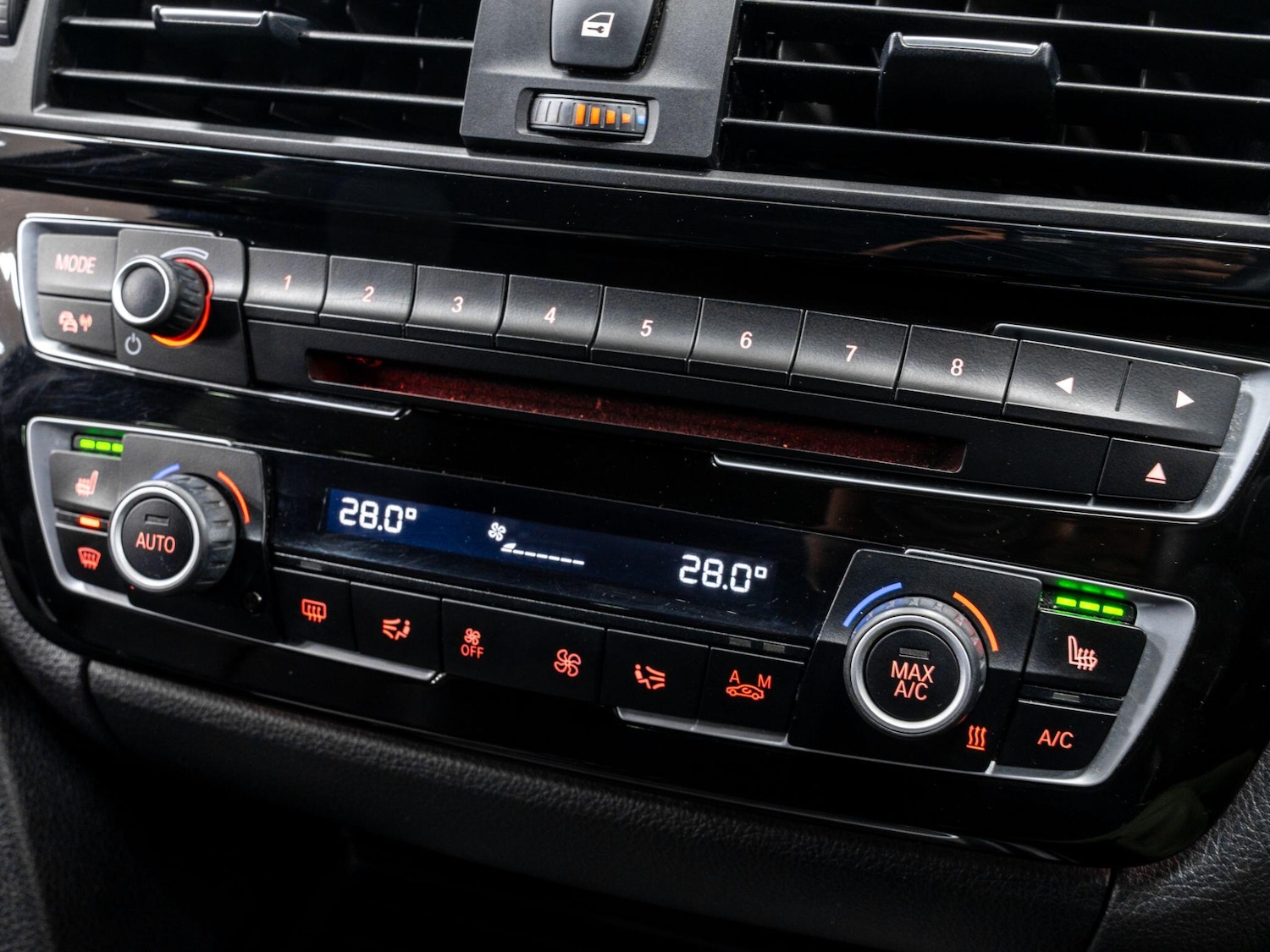 Used BMW 3 Series 2015 for sale - 77898673: Photo 31