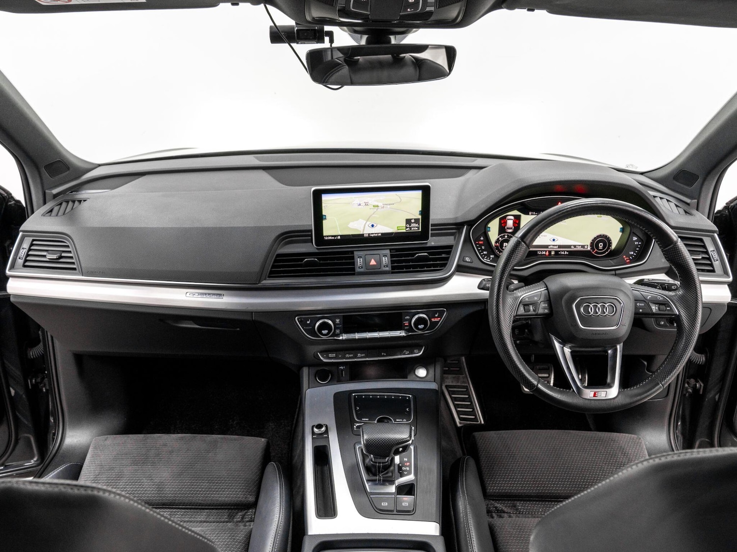 Used Audi Q5 2018 for sale - 76432356: Photo 18